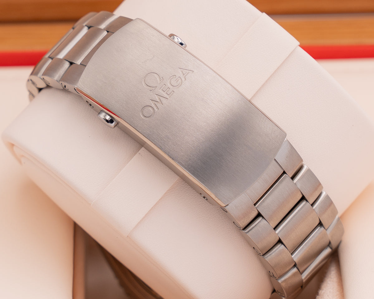 Omega Seamaster Planet Ocean 600M 45.5mm 215.90.46.51.99.001 Grey Dial Chronograph 2022