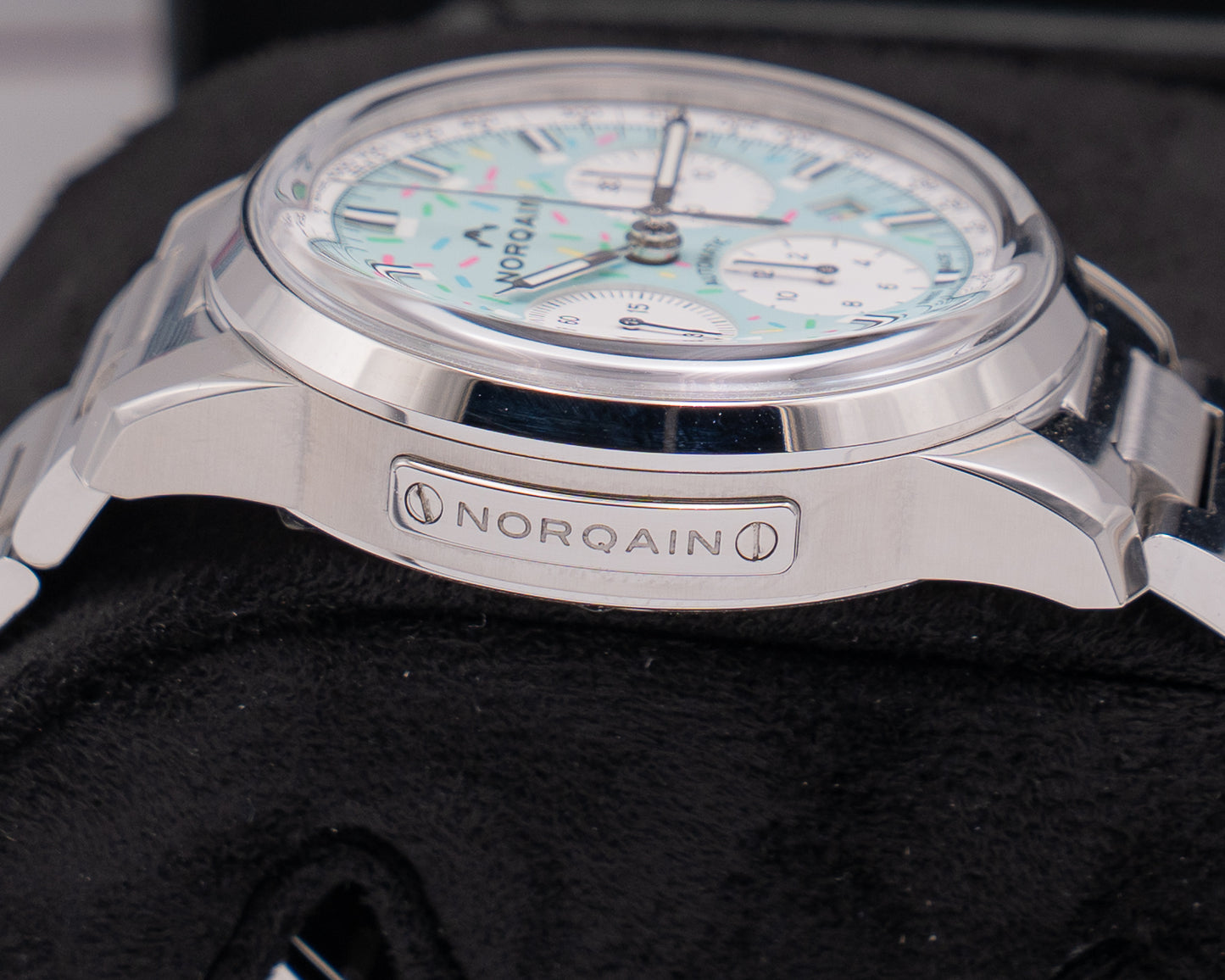 UNWORN Norqain Freedom Chrono 40mm N2201.19S04.A01 Enjoy Life Sprinkle Turqoise 2026