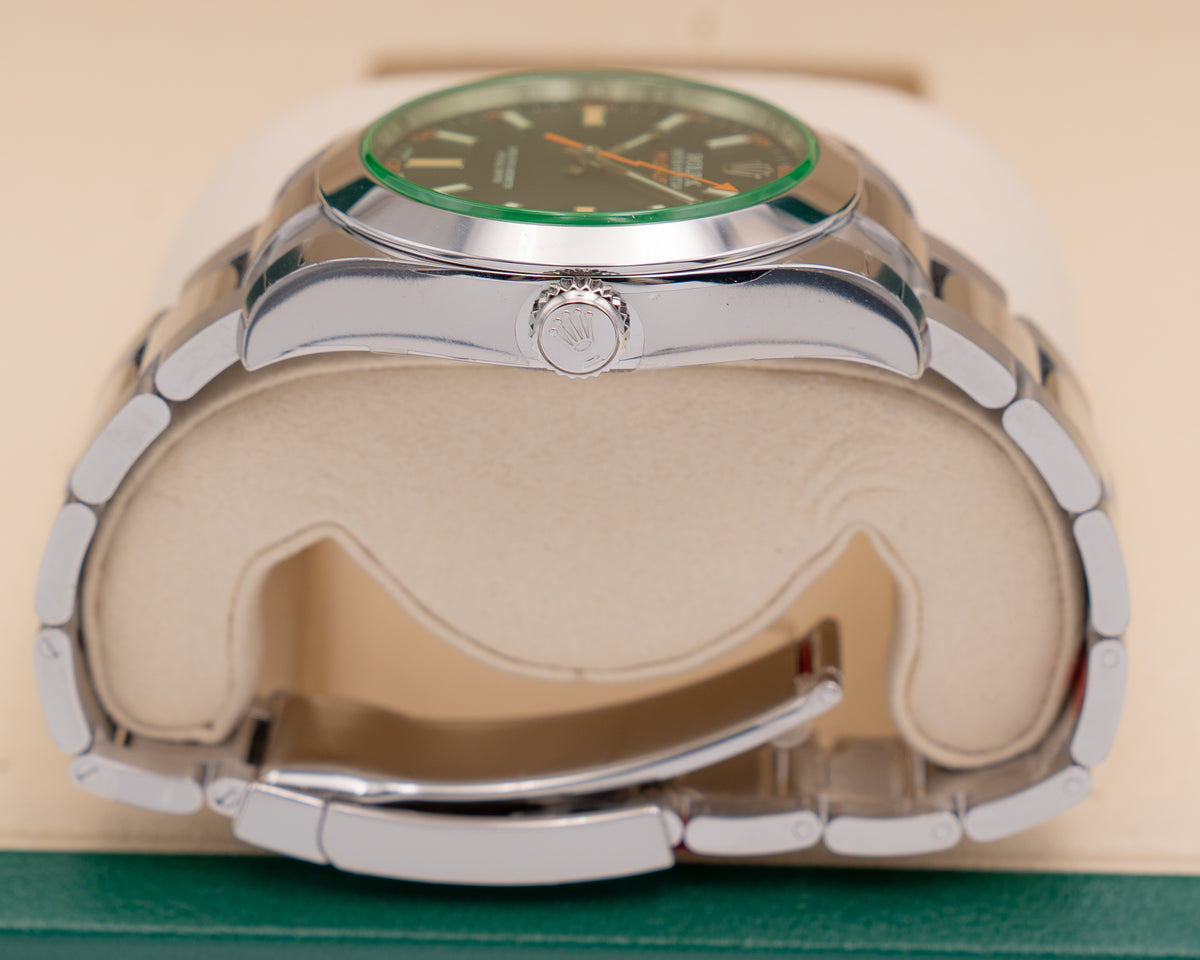 NEW OLD STOCK Rolex Milgauss GV 40mm 116400 Blacck Dial Green Crystal 2018