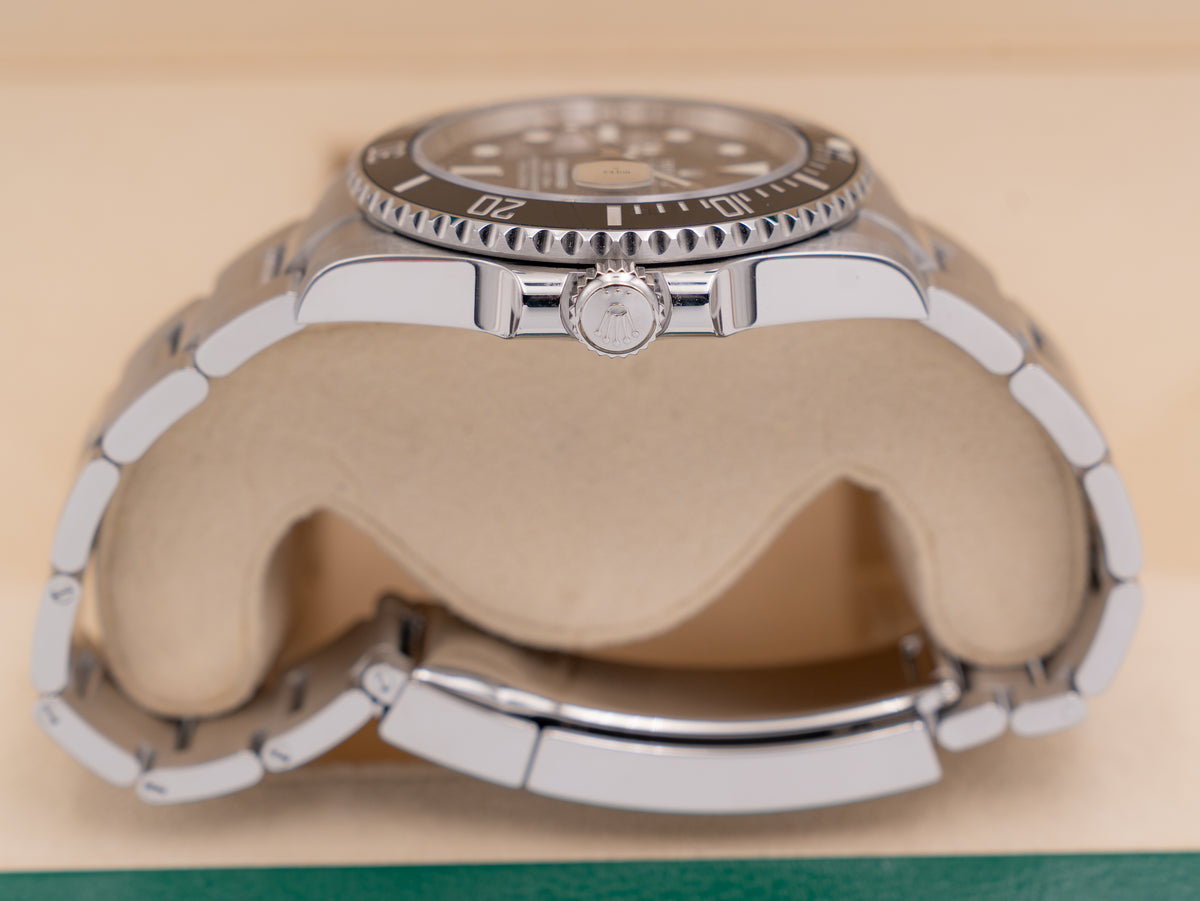 Rolex Yacht-Master 2 44mm 116688 Yellow Gold White Dial