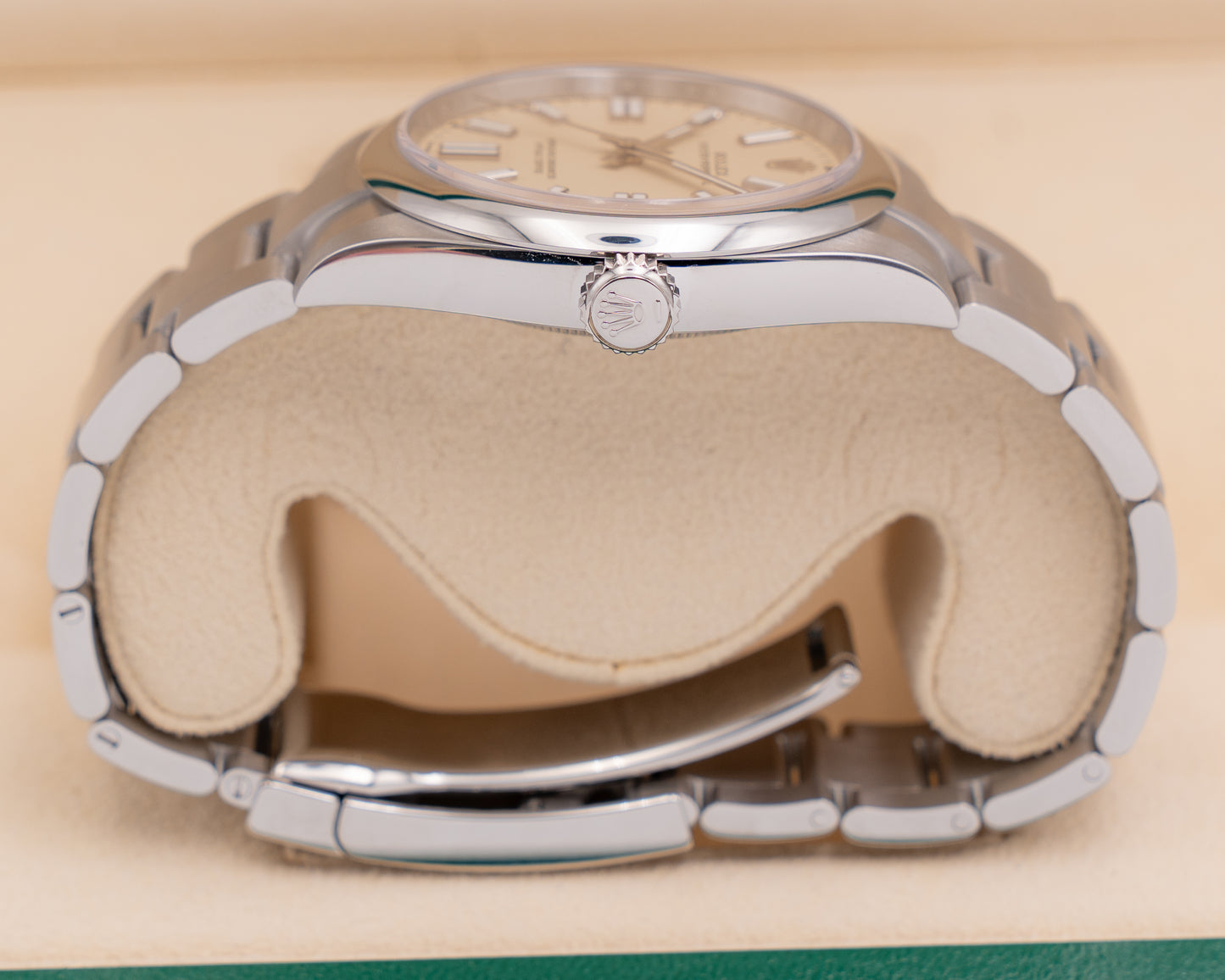 Unworn Rolex Oyster Perpetual 41mm 134300 2026