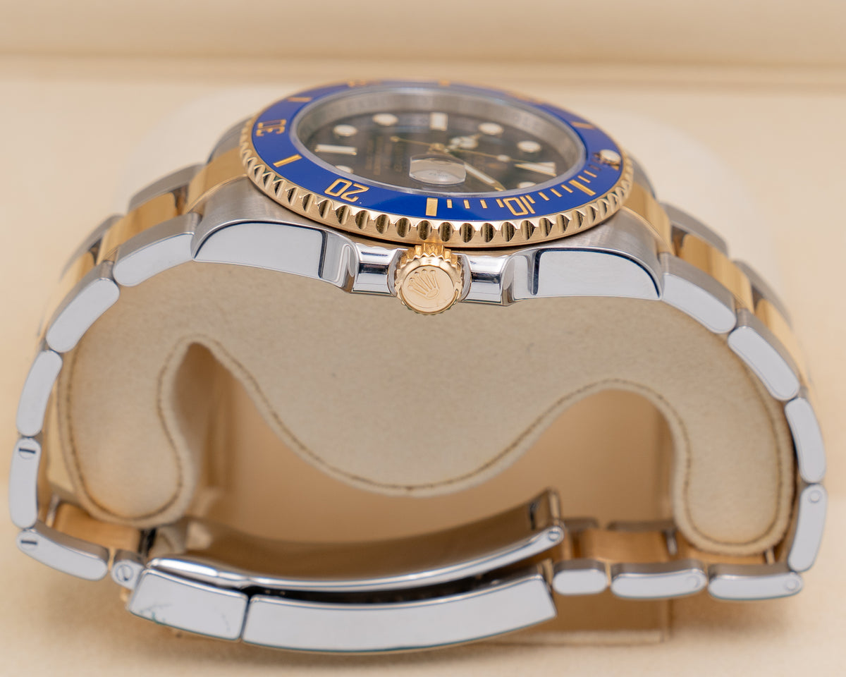 Rolex Submariner Date 40mm 116613lb "Bluesy" 2015