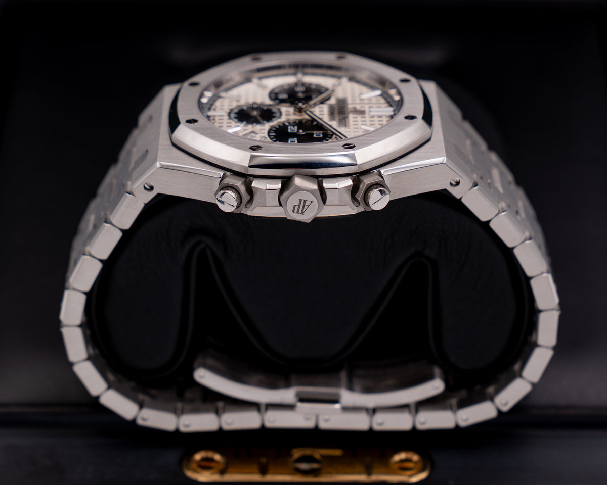 Audemars Piguet Royal Oak Chronograph 41mm 26331ST Panda K Serial