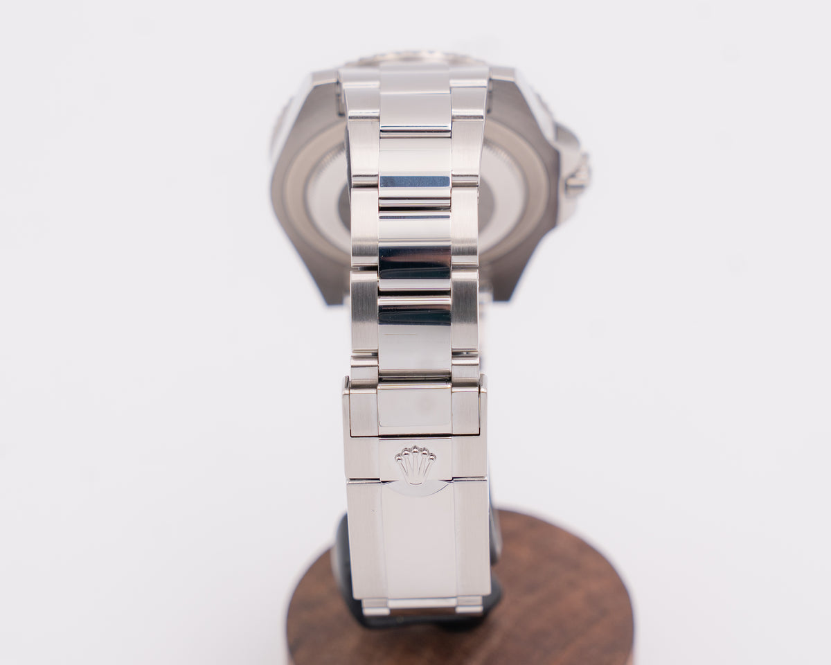 Rolex GMT II 40mm 116710ln Green Arrow