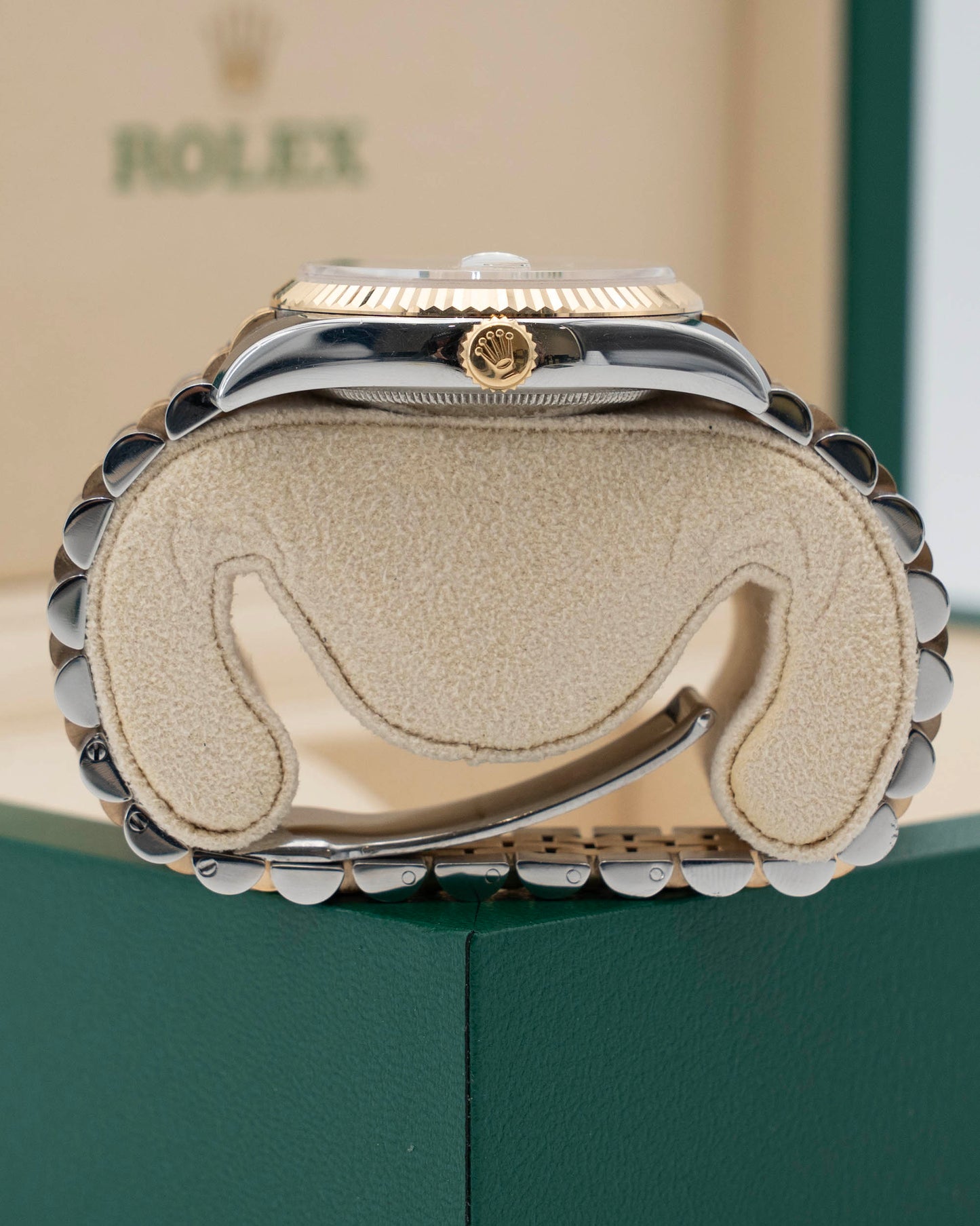 Rolex Datejust 36mm 116233 Two Tone Yellow Gold Pyramid Dial  (116233 iprj)