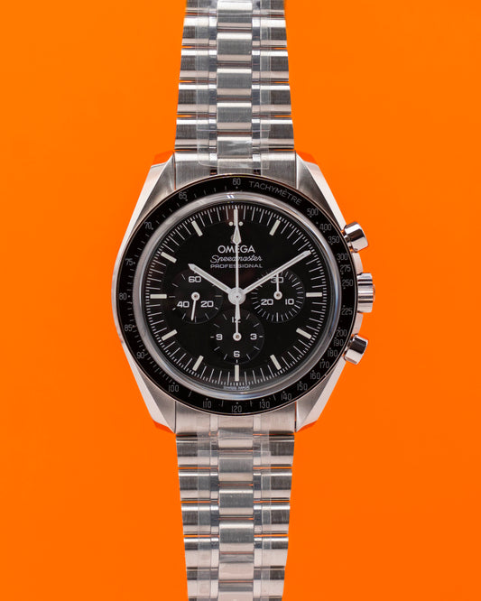 UNWORN STICKERED 2026 Omega Speedmaster Professional Moonwatch 42mm 310.30.42.50.01.002 Black Dial Sapphire Sandwhich