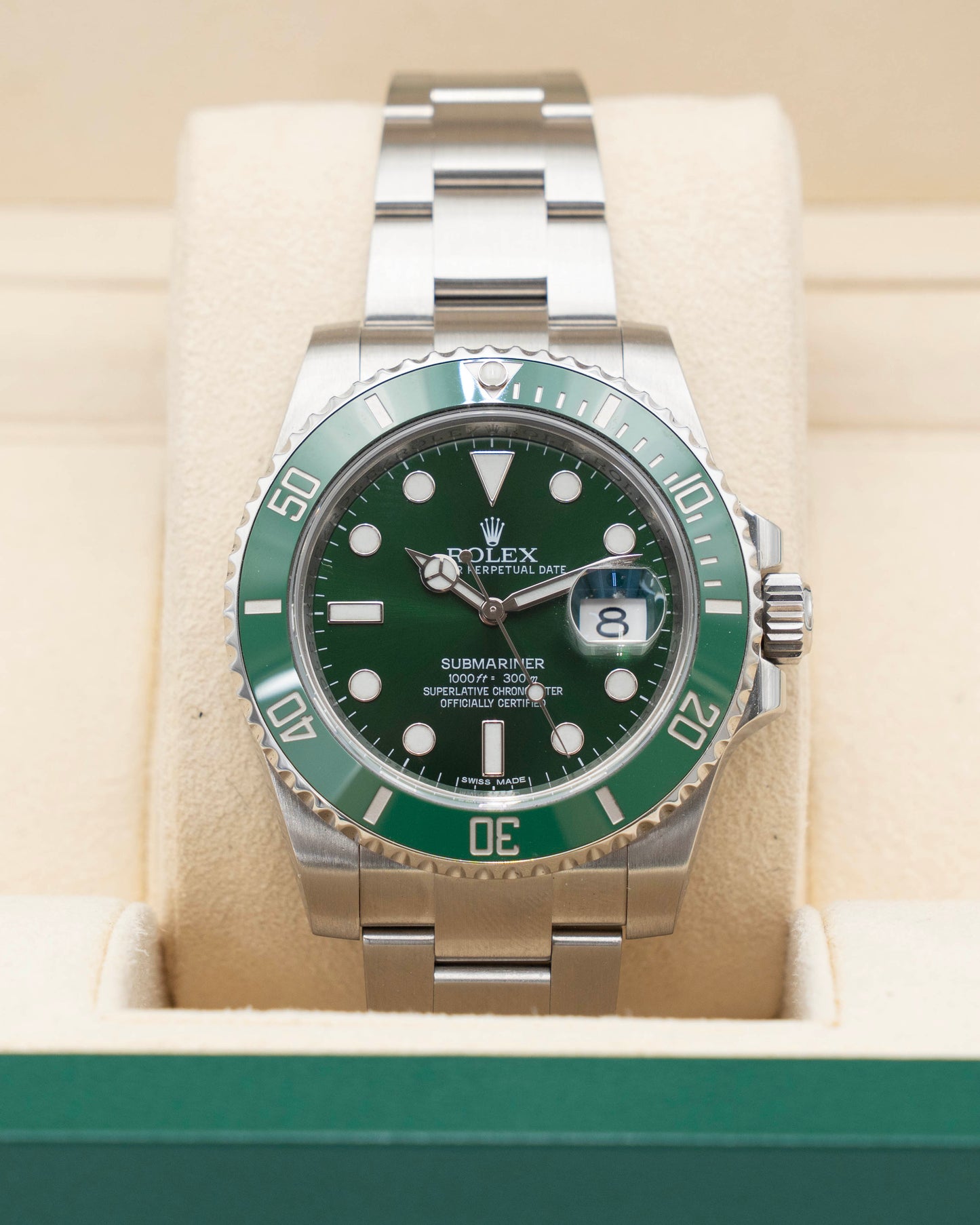 Rolex Submariner Date 40mm 116610LV Hulk 2015