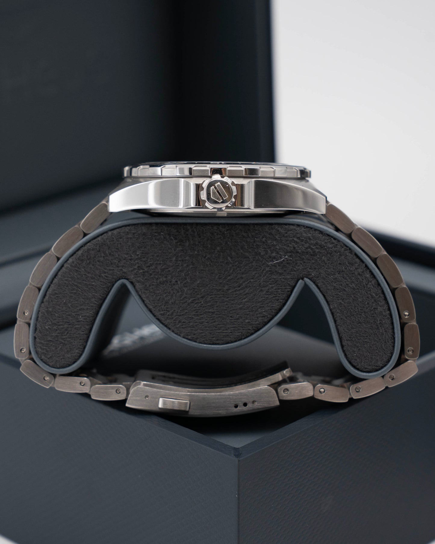 Tag Heuer Formula 1 43mm WAZ2011 Grey Dial Automatic Calibre 5