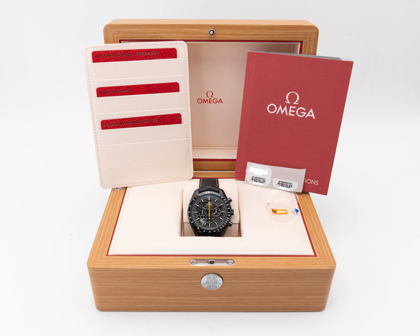 Omega Speedmaster 44.25mm 310.92.44.50.01.001 Dark Side of the Moon Ceramic 2024