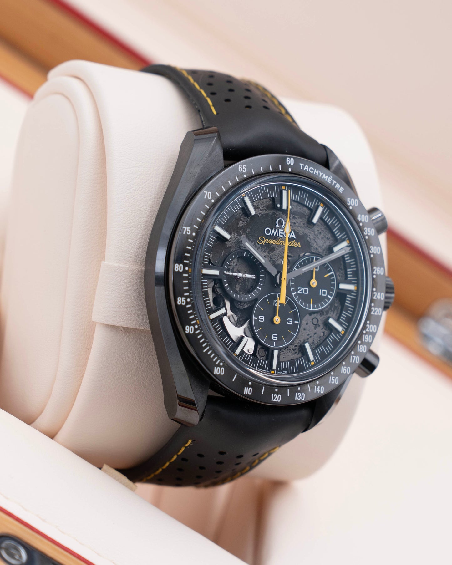 Omega Speedmaster 44.25mm 310.92.44.50.01.001 Dark Side of the Moon Ceramic 2024