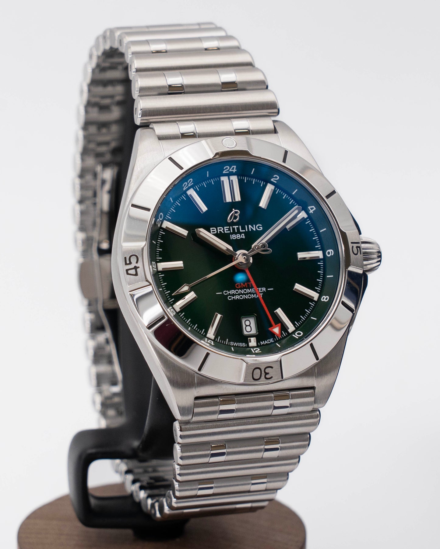 Breitling Chronomat GMT 40mm A32398 Green Dial