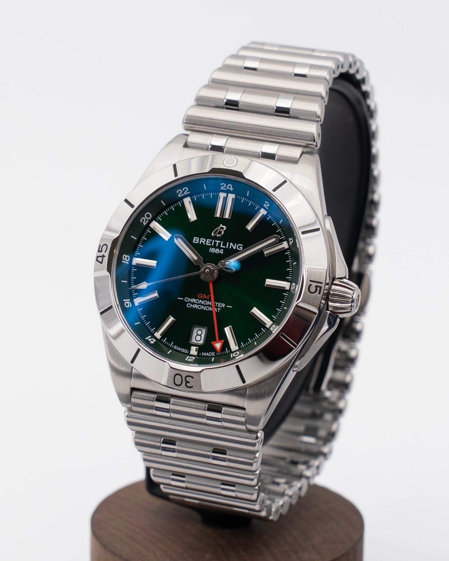 Breitling Chronomat GMT 40mm A32398 Green Dial