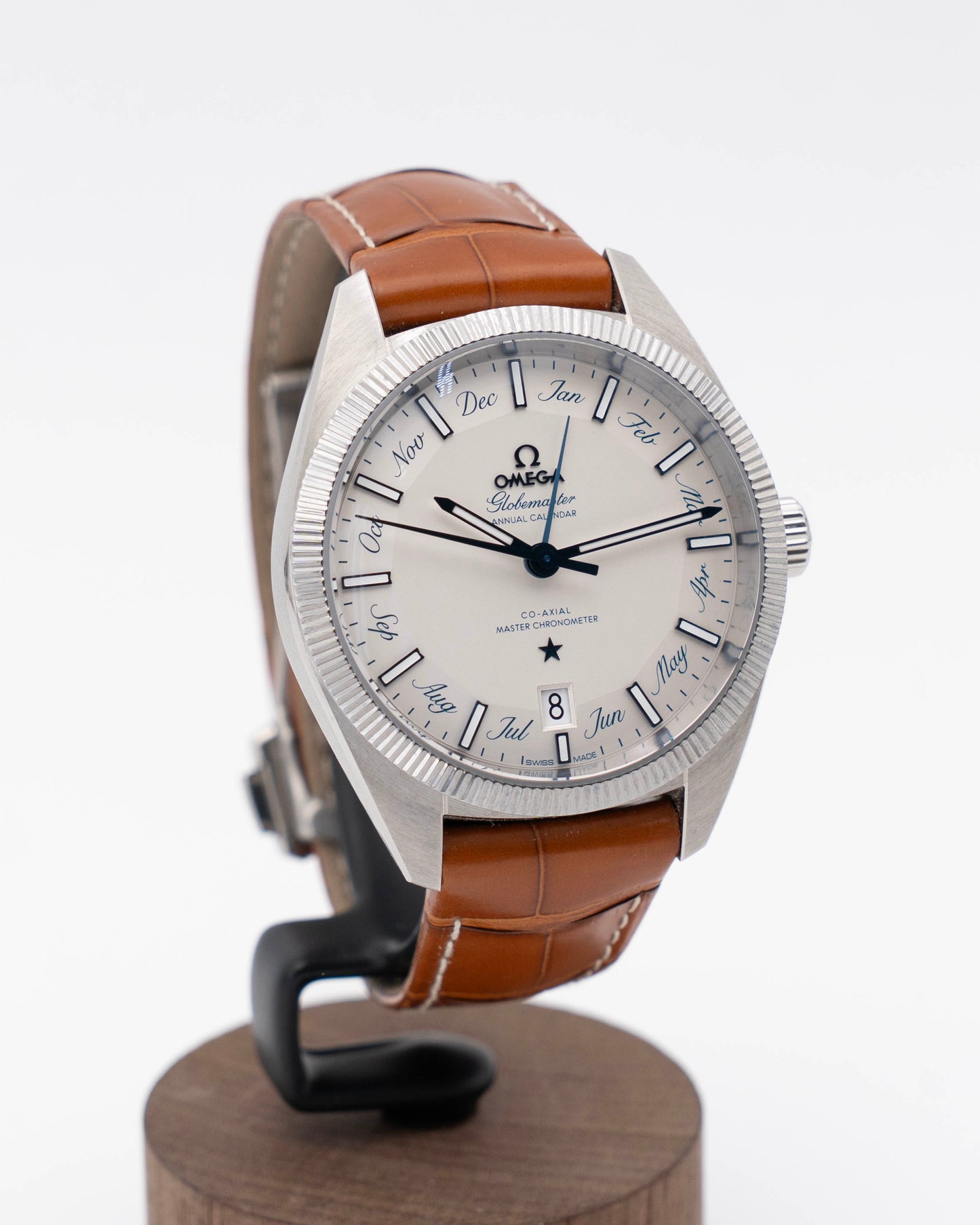 Omega Globe Master Annual Calendar 41mm 130.33.41.22.02.001 White Dial