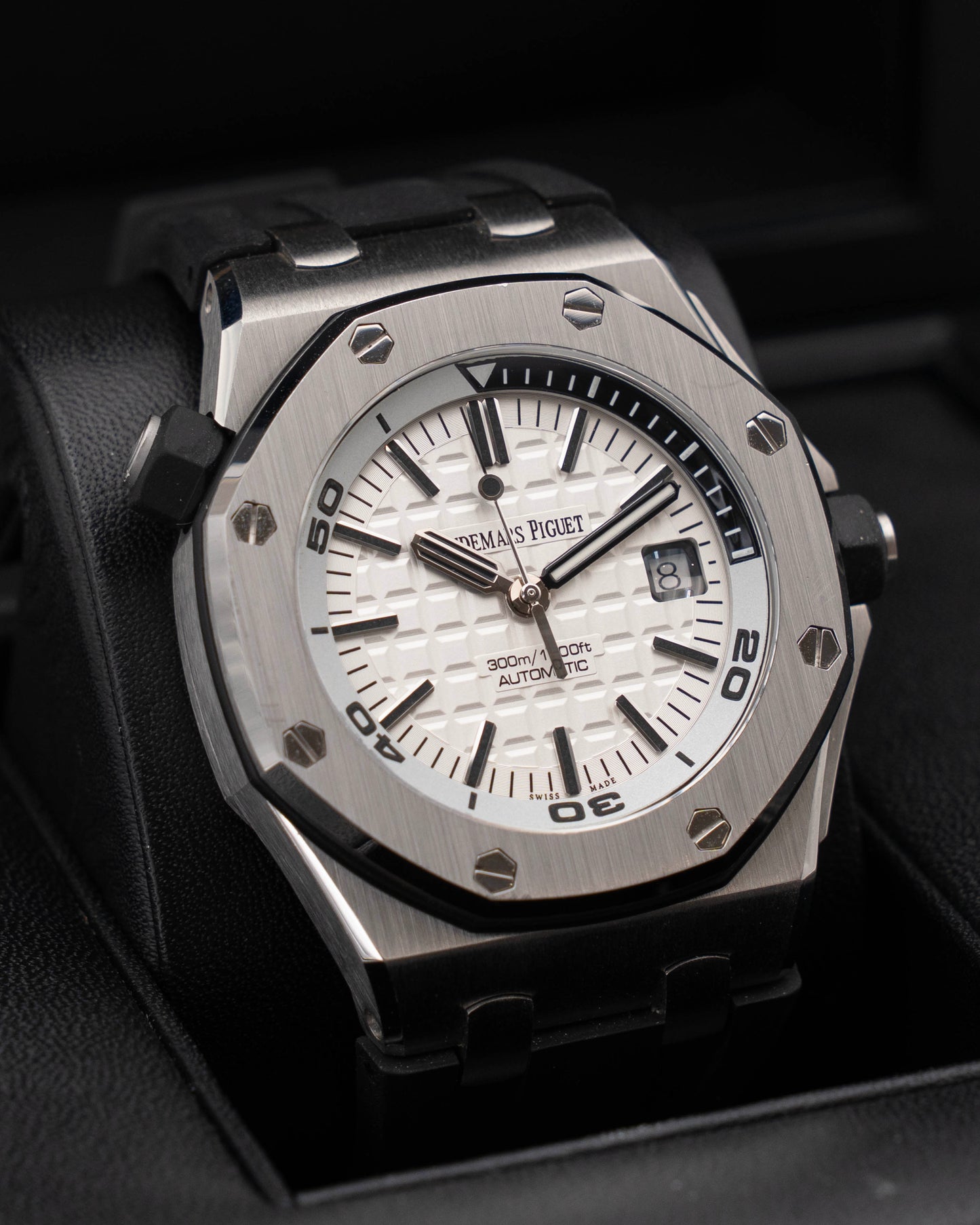 Audemars Piguet Royal Oak Offshore Diver 42mm 15710ST Black 2018