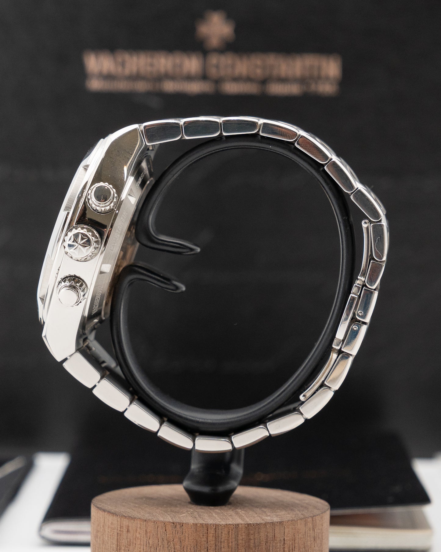 Vacheron Constantin Overseas Chronograph 42.5mm 5500V/110A-B075 Silver Dial 2019