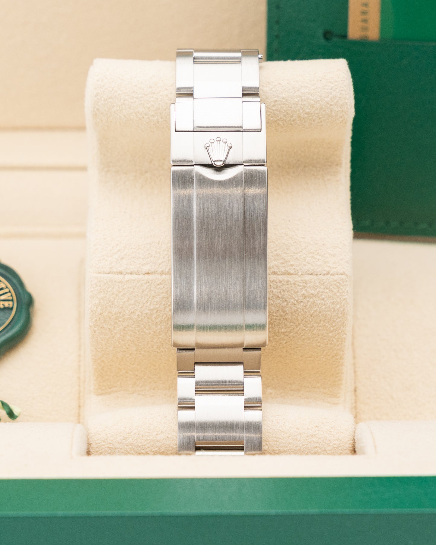 Rolex Submariner 40mm 116610LV Green Ceramic Hulk 2016