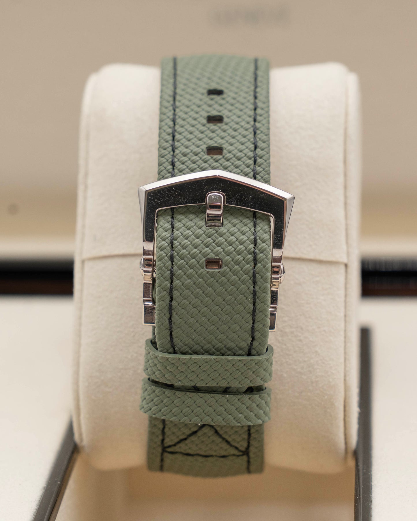 Patek Philippe 5524G Pilot Travel time Cream Dial / Green 2025