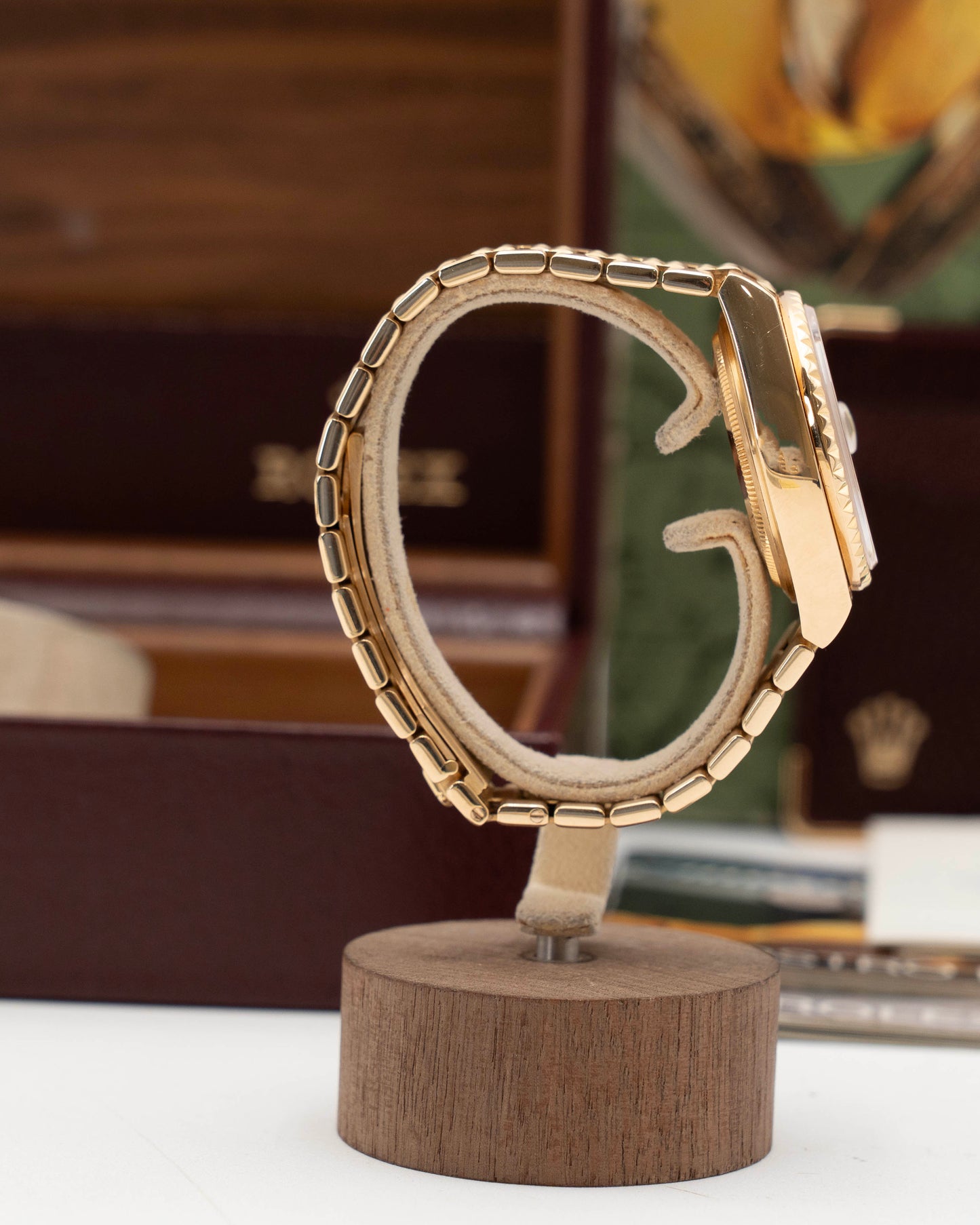 Rolex DayDate Oysterquartz 36mm 19028 Yellow Gold Champagne Diamond Pinball Dial Pyramid Bracelet 1992