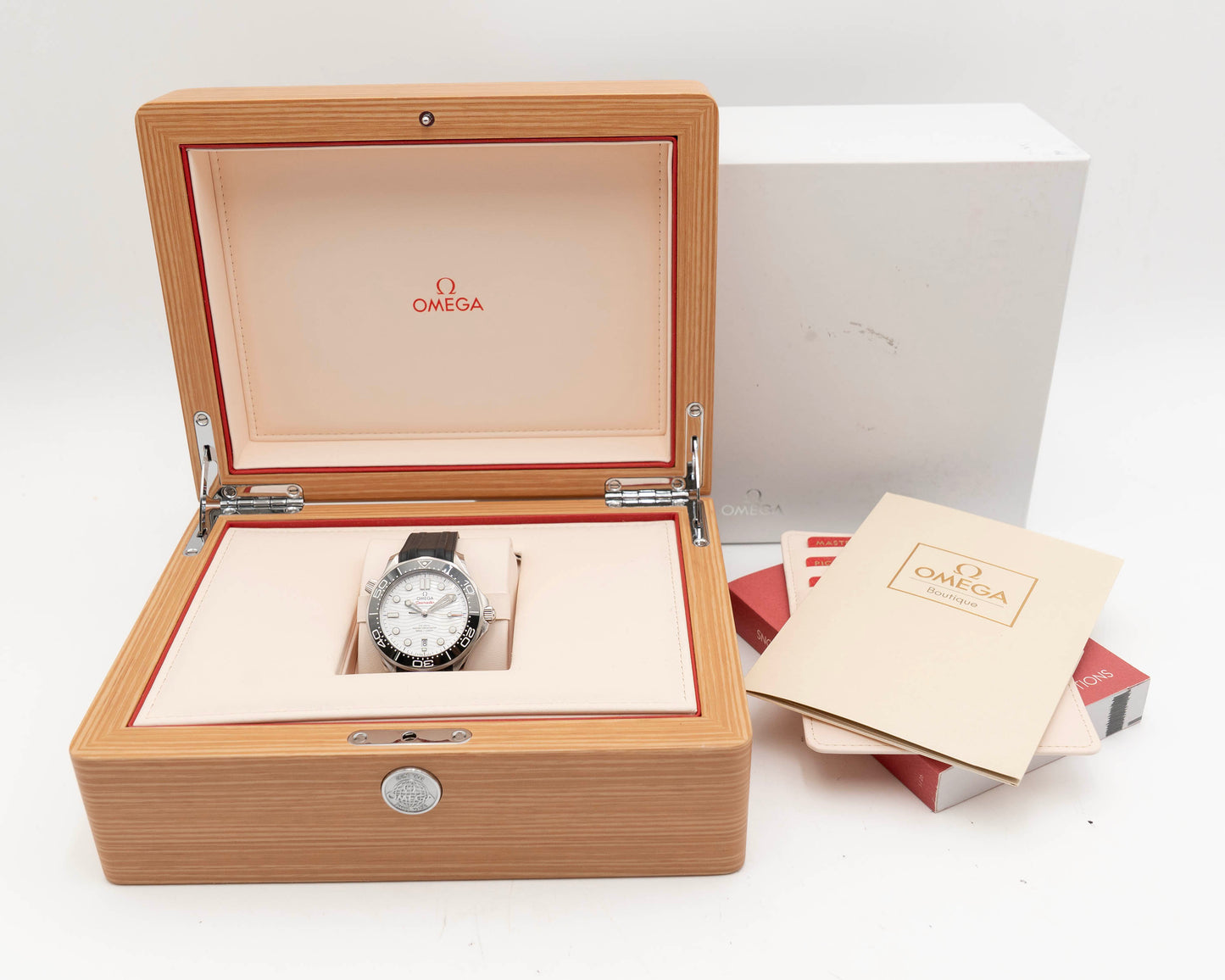 Omega Seamaster Diver 300m 42mm 210.32.42.20.04.001 White Dial 2024