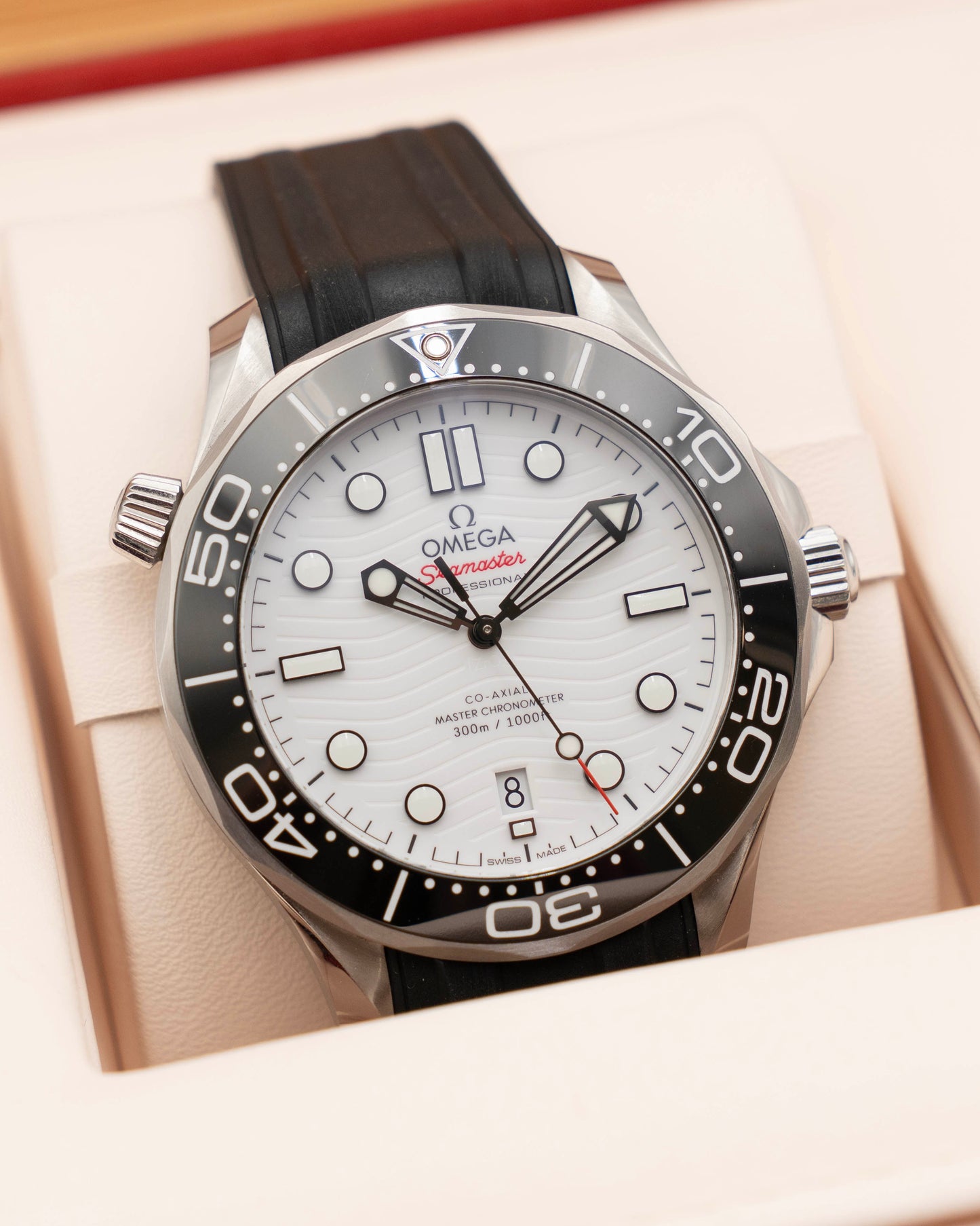 Omega Seamaster Diver 300m 42mm 210.32.42.20.04.001 White Dial 2024