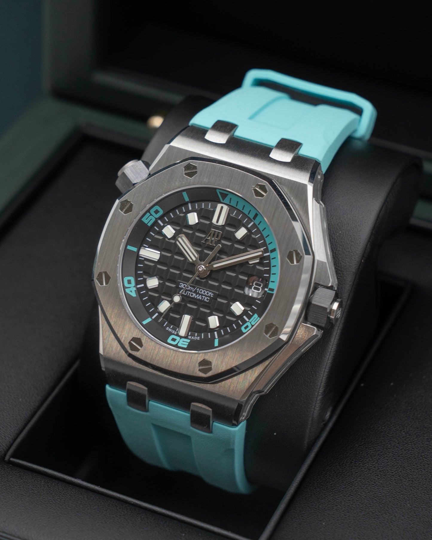 Audemars Piguet Royal Oak Offshore Selfwinding Diver 42MM 15720ST.OO.A355CA.01 Tiffany Blue