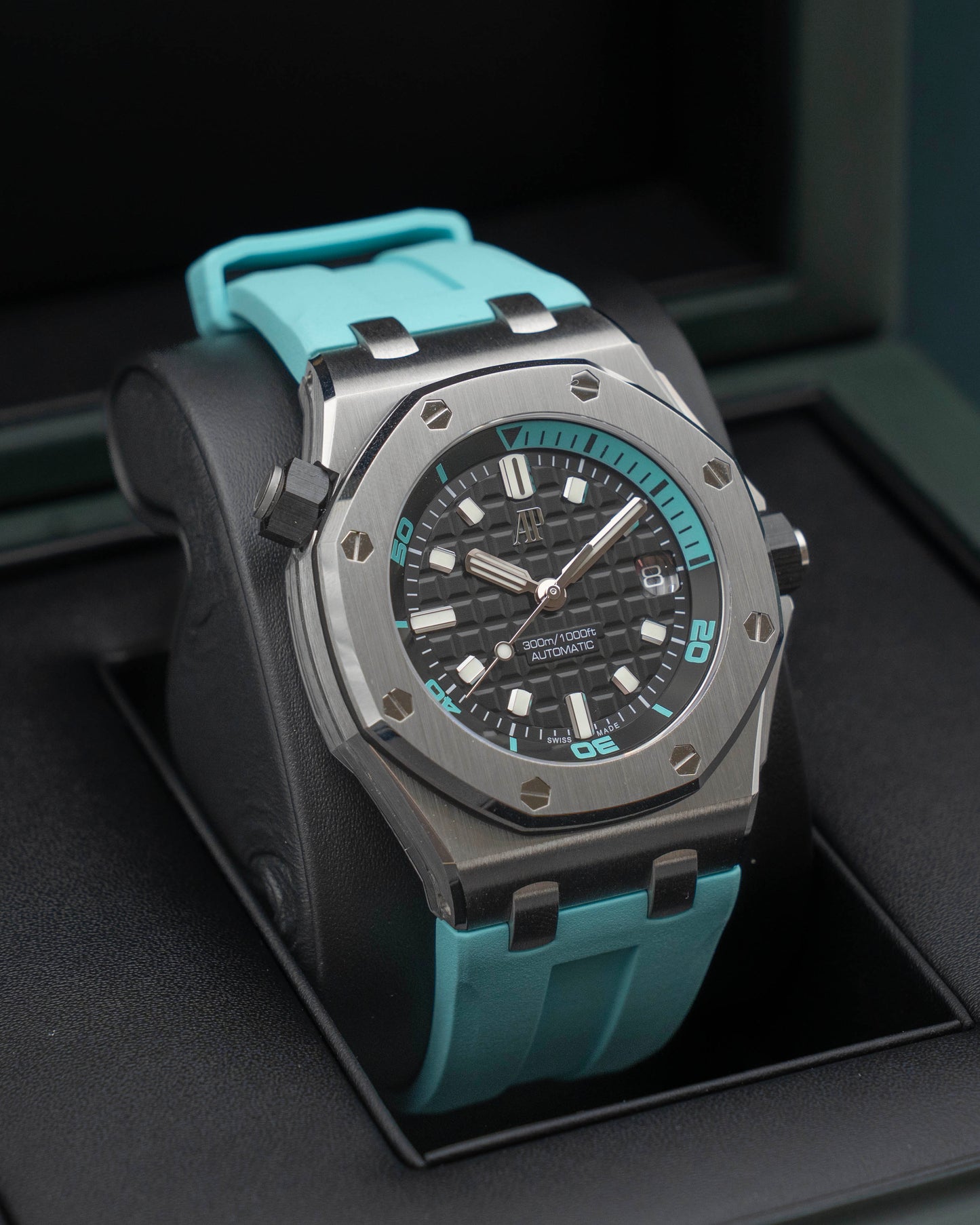 Audemars Piguet Royal Oak Offshore Selfwinding Diver 42MM 15720ST.OO.A355CA.01 Tiffany Blue