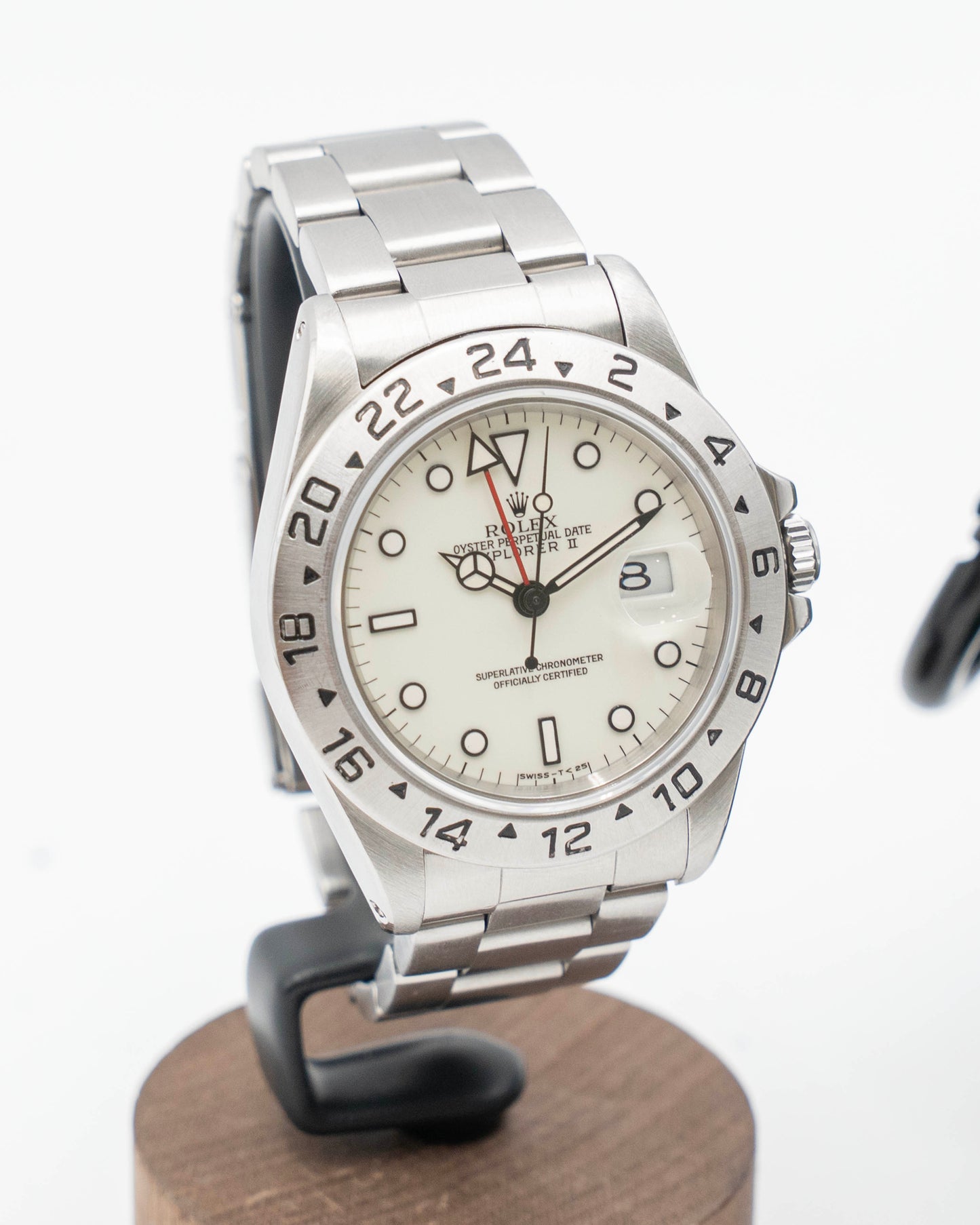 Rolex Explorer II 40mm 16570 Cream Dial