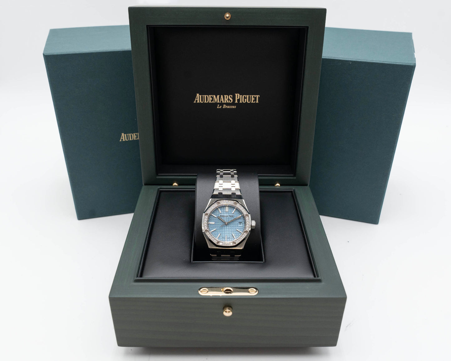 Audemars Piguet Royal Oak 37mm 15551ST.ZZ.1356ST.01 Diamond Bezel Stainless Steel Ice Blue Dial