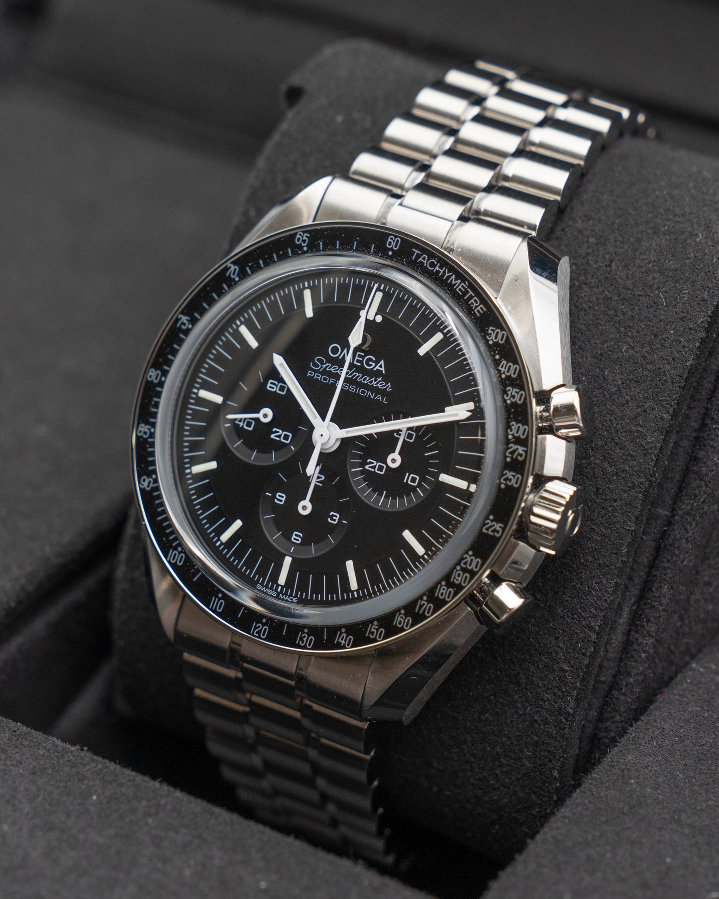 Omega Speedmaster Professional Moonwatch 42mm 310.30.42.50.01.002 Black Dial Sapphire Sandwhich