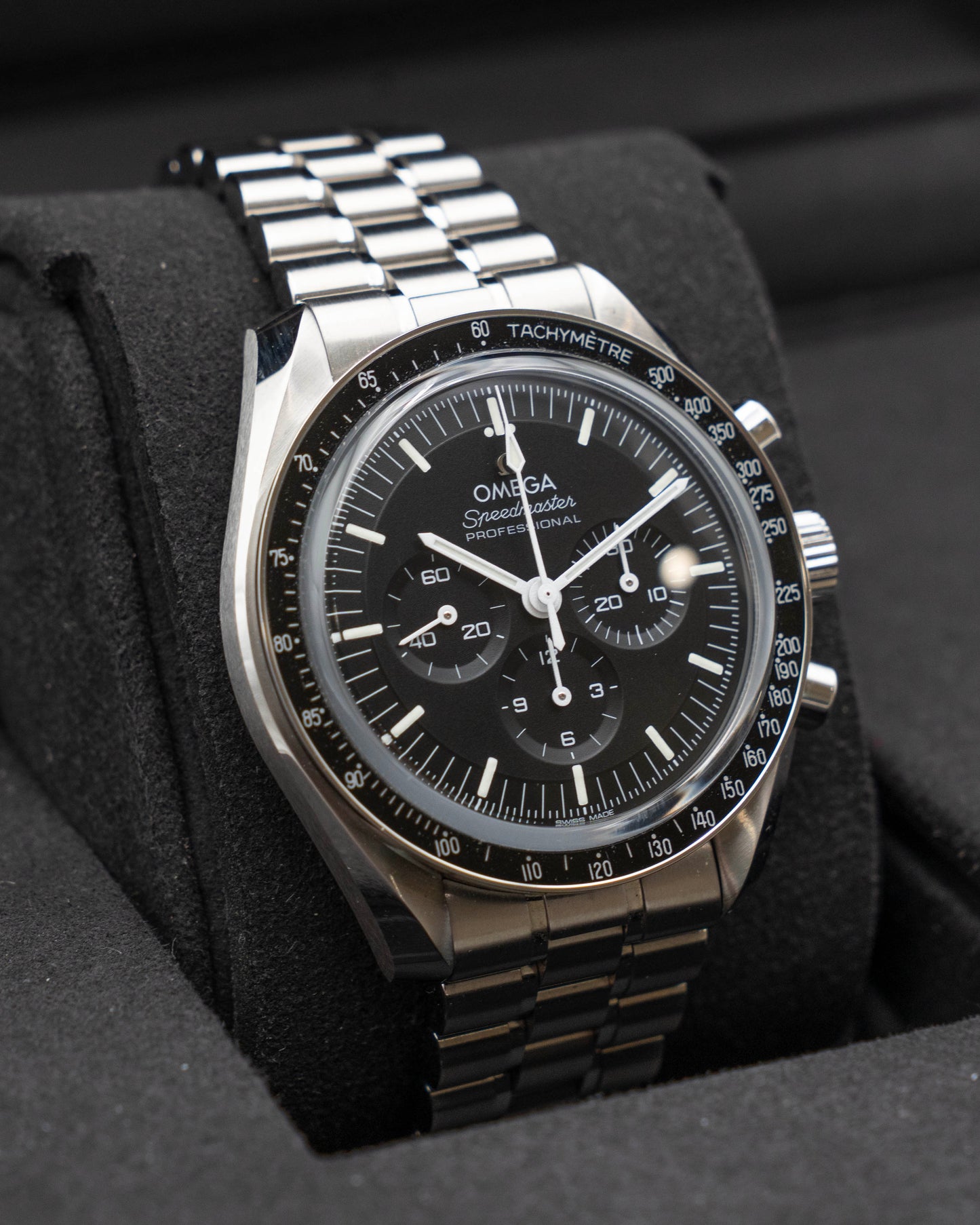 Omega Speedmaster Professional Moonwatch 42mm 310.30.42.50.01.002 Black Dial Sapphire Sandwhich