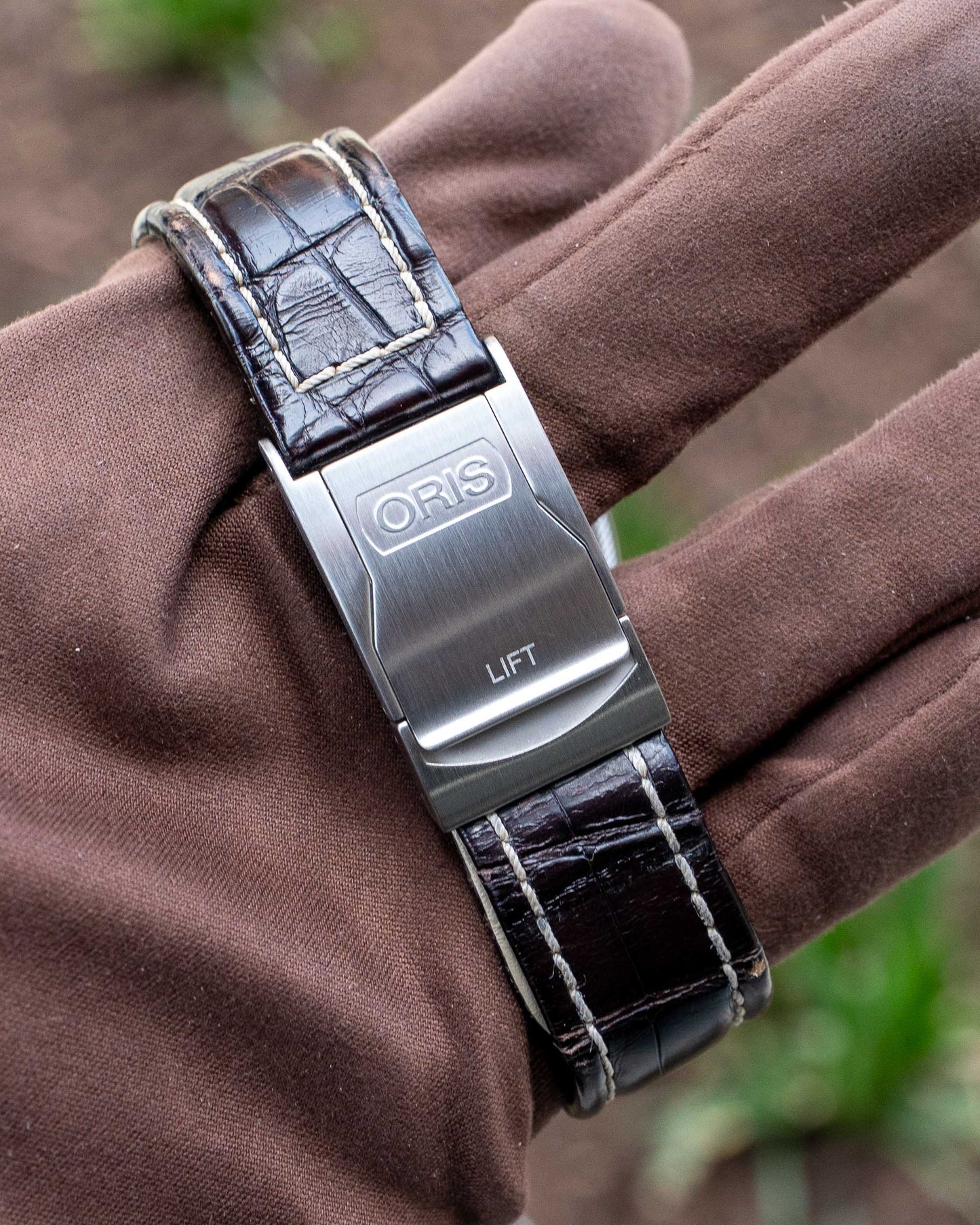 Oris Big Crown ProPilot Calibre 111 44mm 01 111 7711 4163 Brown Crocodile Strap Charcoal Dial