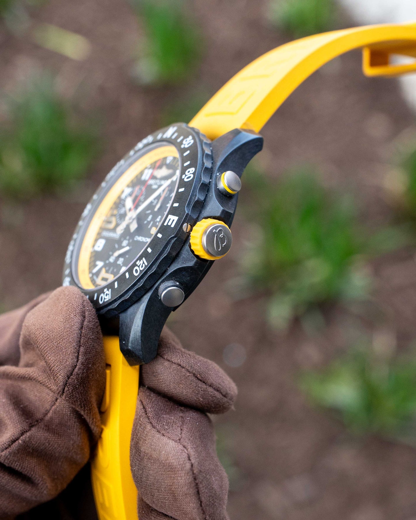 Breitling Endurance Pro 44mm X82310A41B1S1 Yellow Chronograph