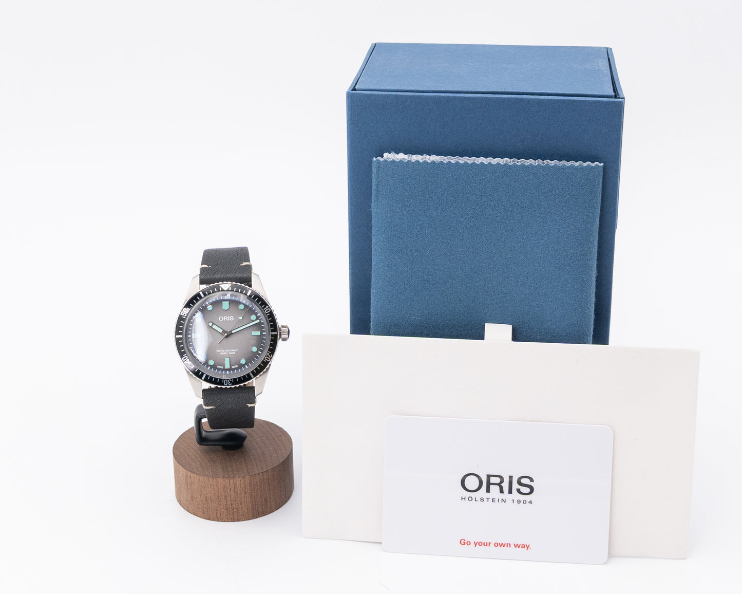 UNWORN Oris Divers Sixty Five 40mm 01 733 7707 4053 Black On Strap
