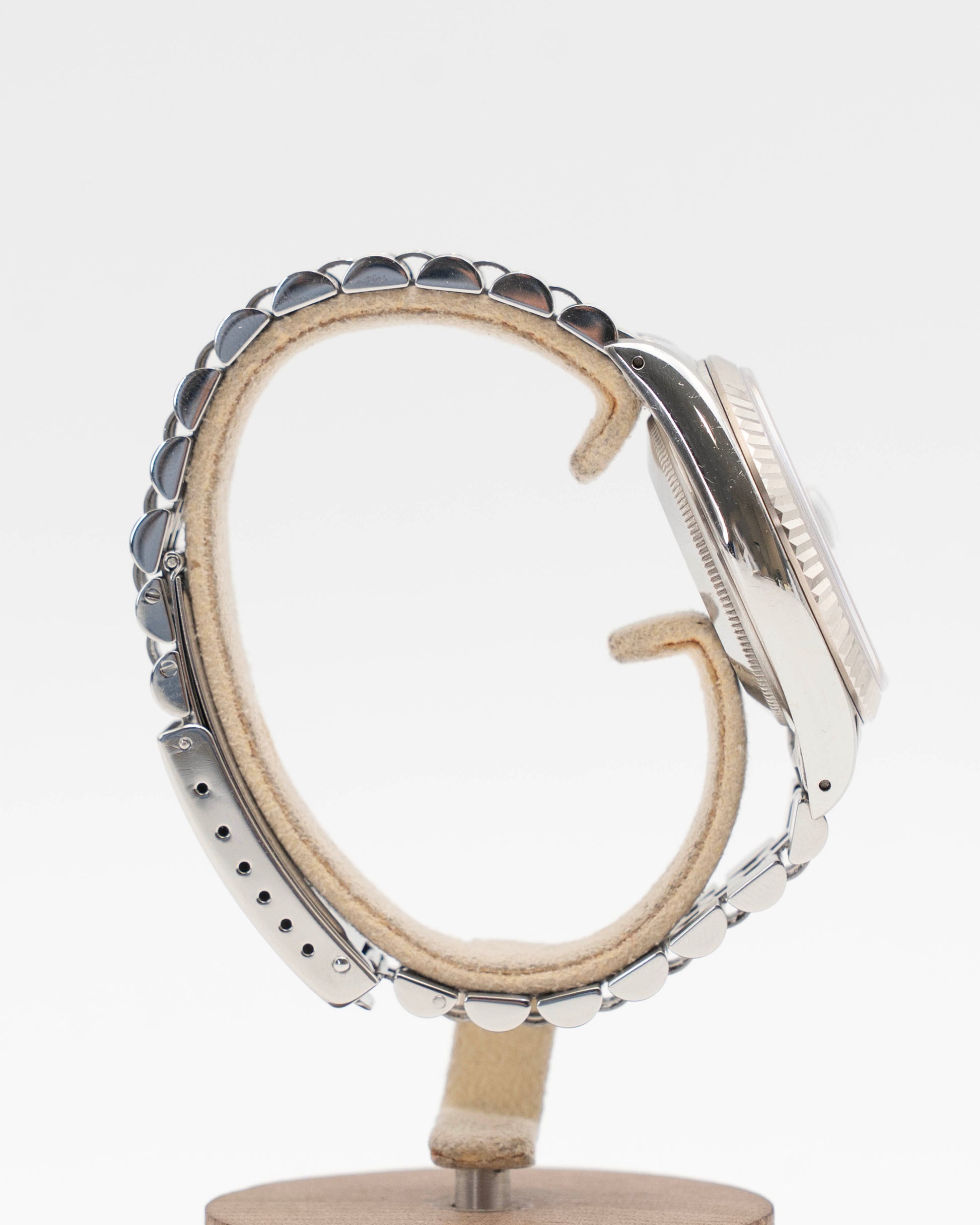 buckle_opened