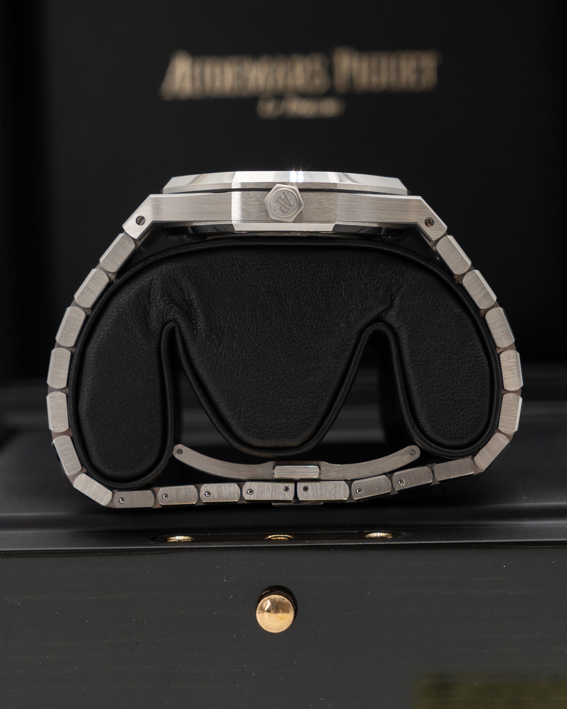 buckle_opened