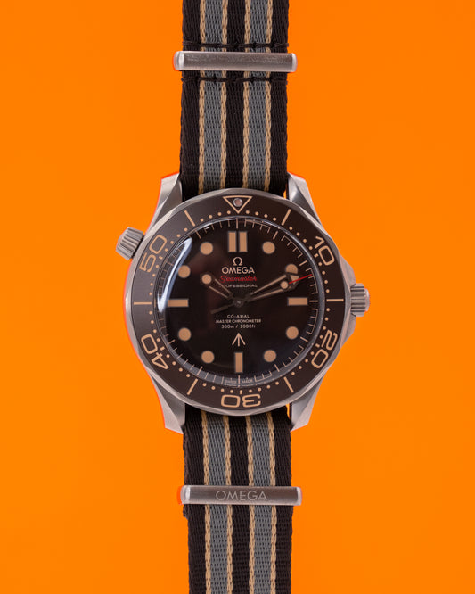 Omega Seamaster Professional 300m 42mm 210.92.42.20.01.001 007 James Bond Edition Titanium 2023