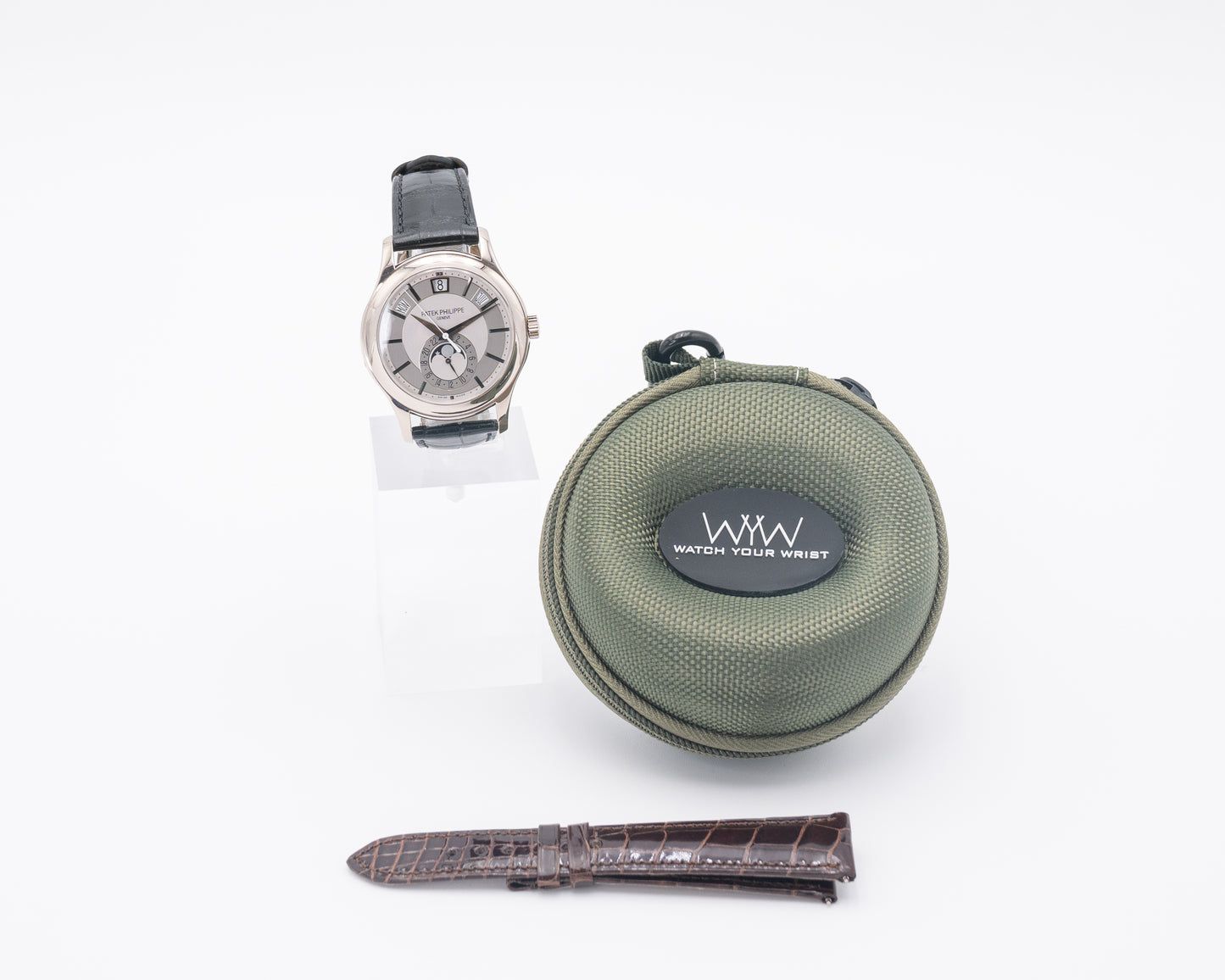 Patek Philippe Annual Calendar 40.20mm 5205G-001 White Gold Moon Phase