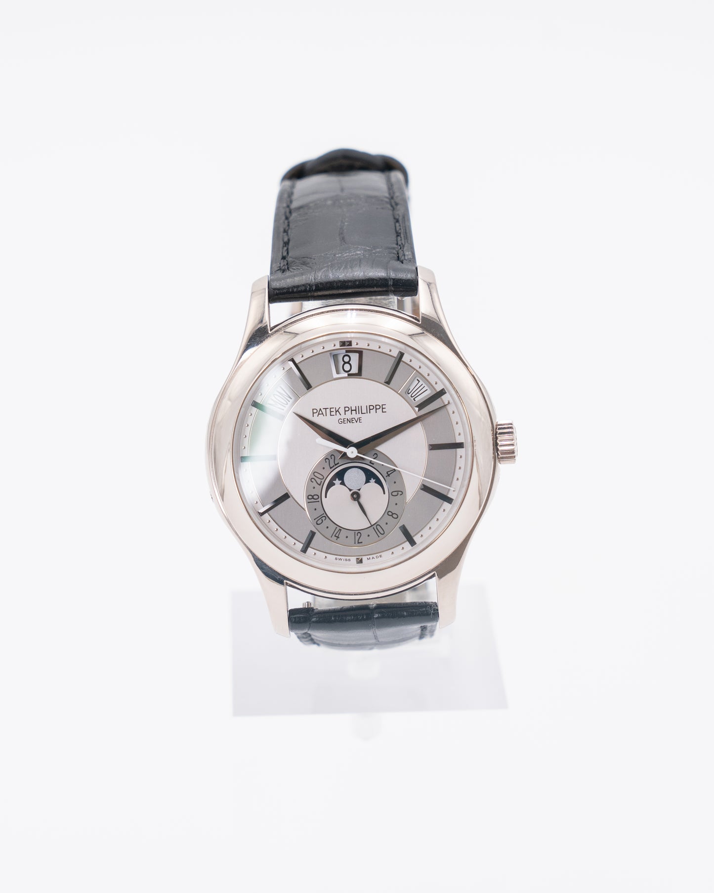Patek Philippe Annual Calendar 40.20mm 5205G-001 White Gold Moon Phase