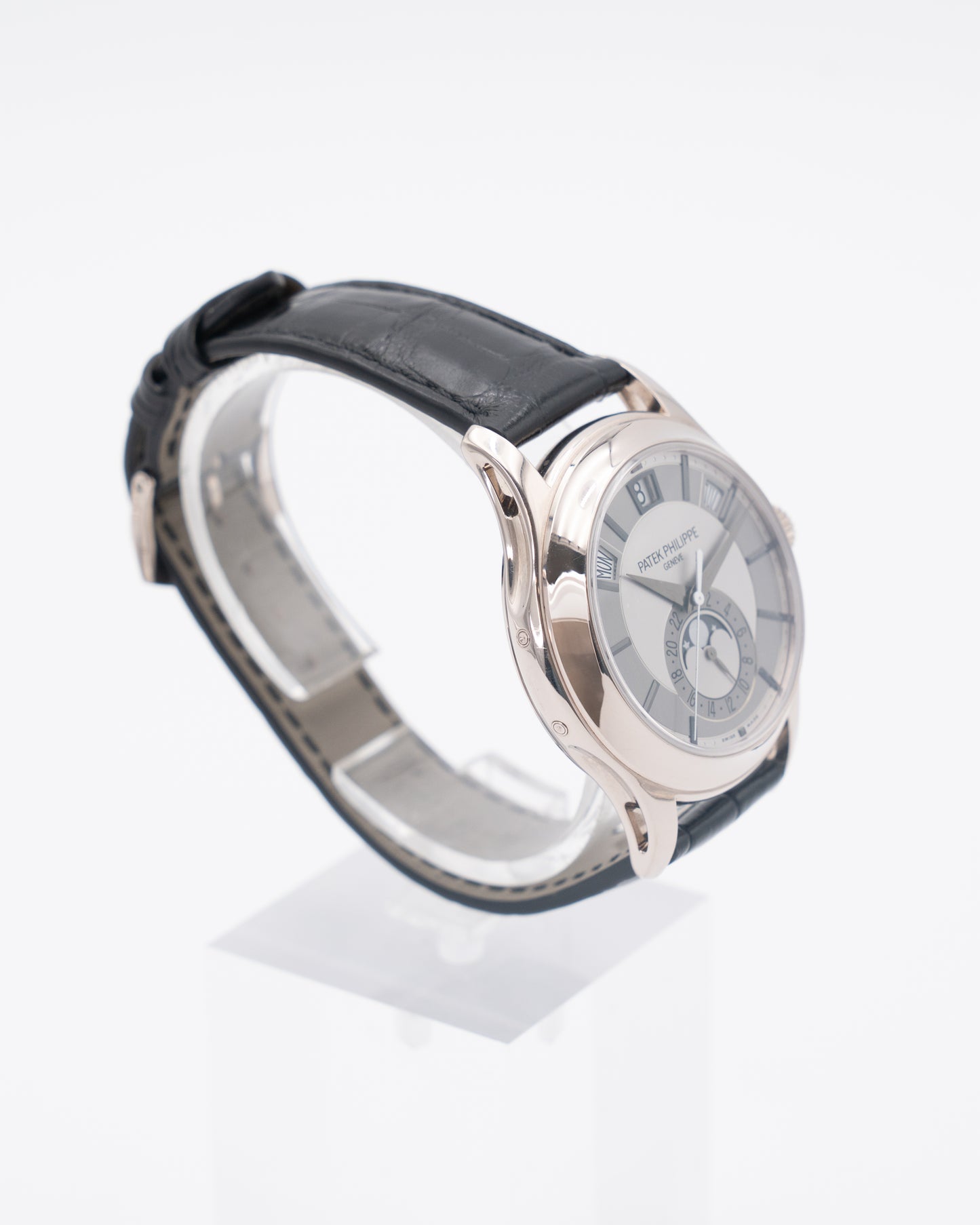Patek Philippe Annual Calendar 40.20mm 5205G-001 White Gold Moon Phase