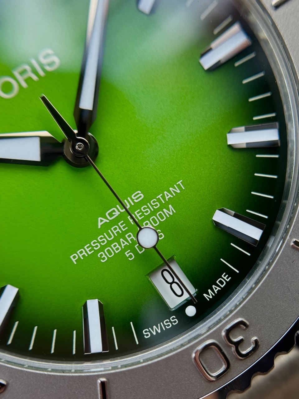 Oris Aquis Date 43.5mm 01 400 7763 4117 Payoon Limited Edition 1/250 Green Dial