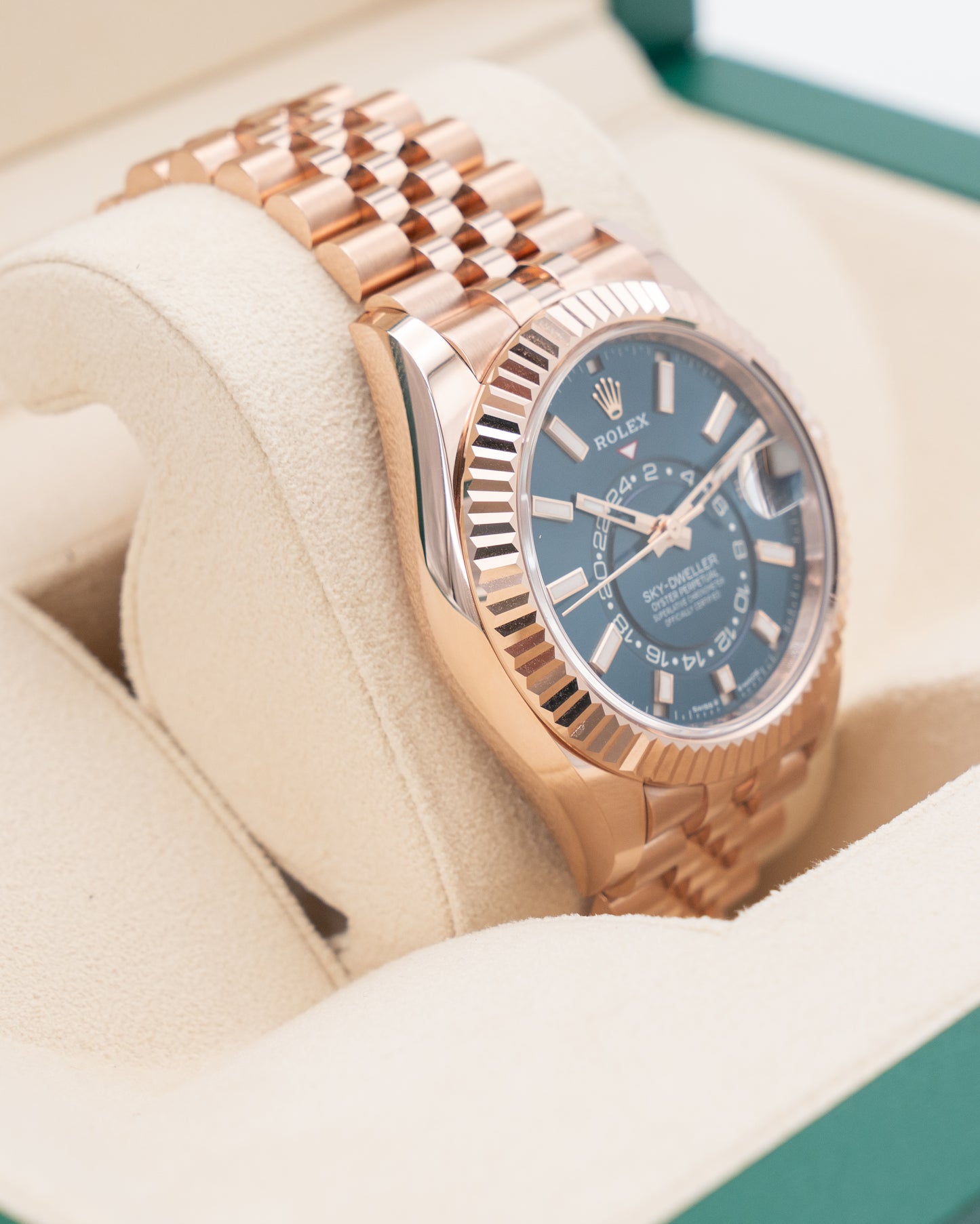 UNWORN Rolex Sky-Dweller 42mm 336935-0005 Rose Gold Blue Dial 2025