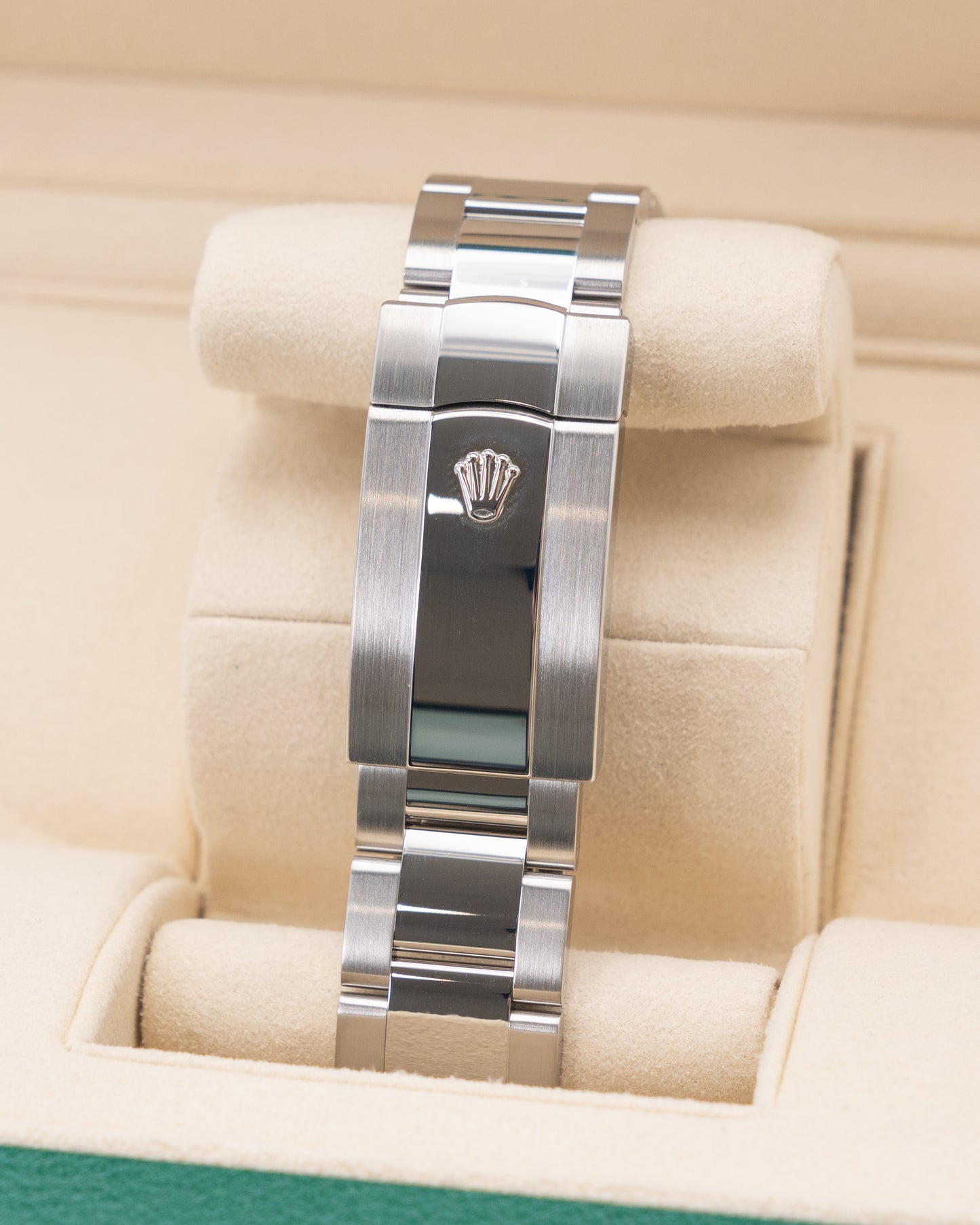 Rolex Skydweller 326934 Fluted Oyster White Dial 42mm 2018