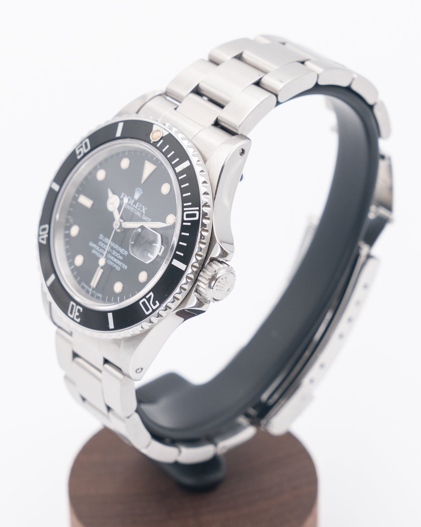 Rolex Submariner Date 40mm 16800 Spider Dial 8M Serial