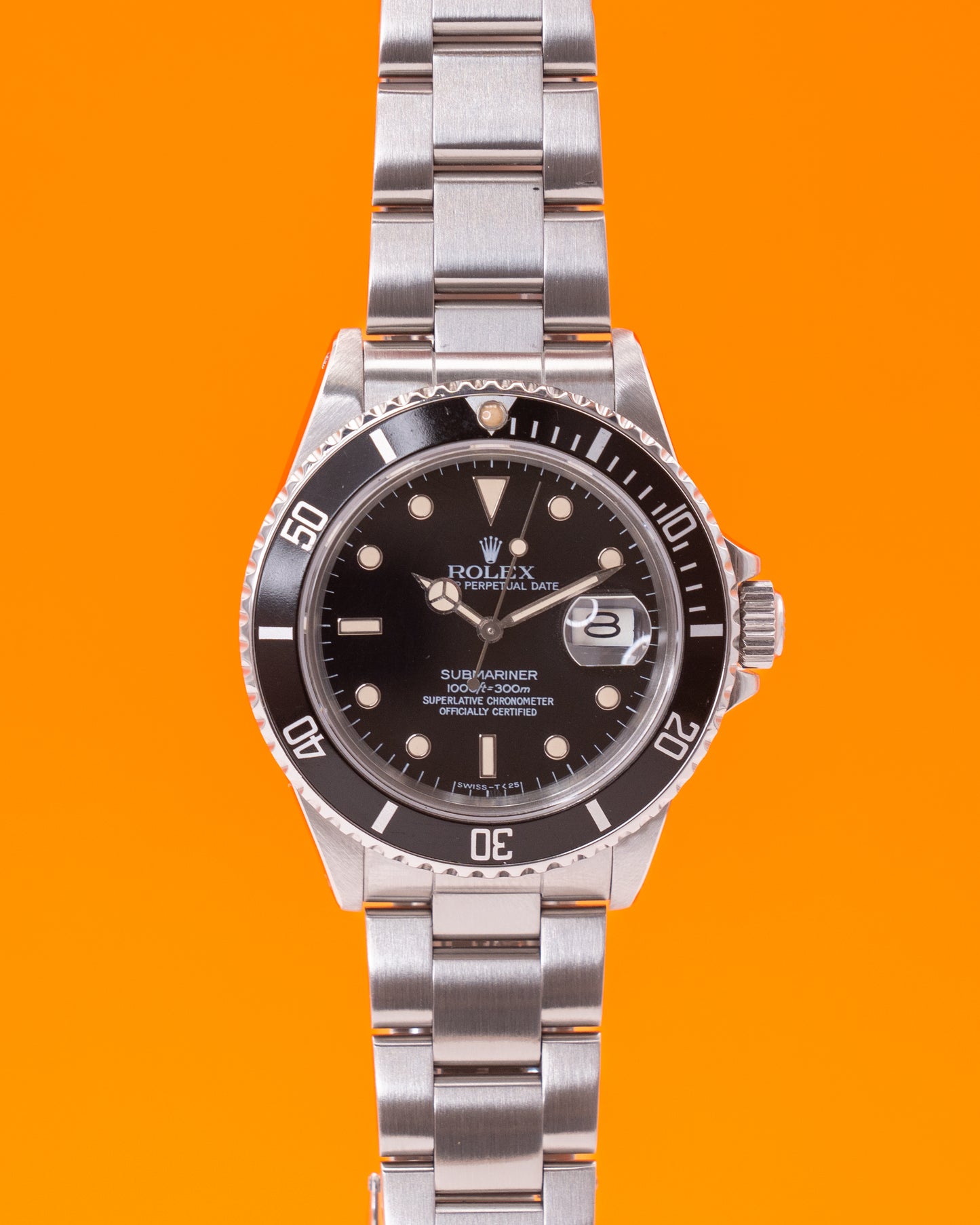 Rolex Submariner Date 40mm 16800 Spider Dial 8M Serial