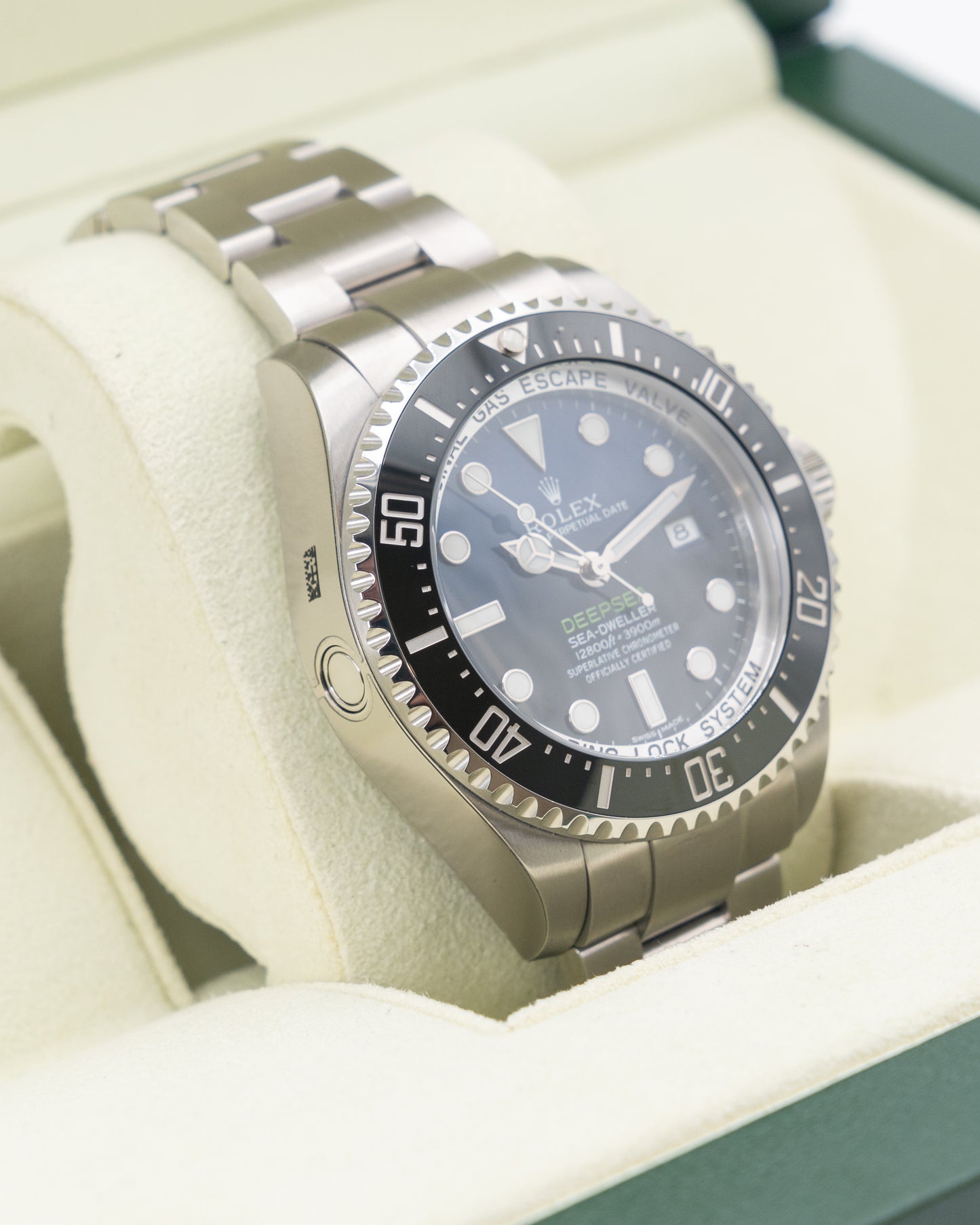 UNWORN STICKERED 2014 Rolex Seadweller 44mm 116660 Deepsea Blue 2014