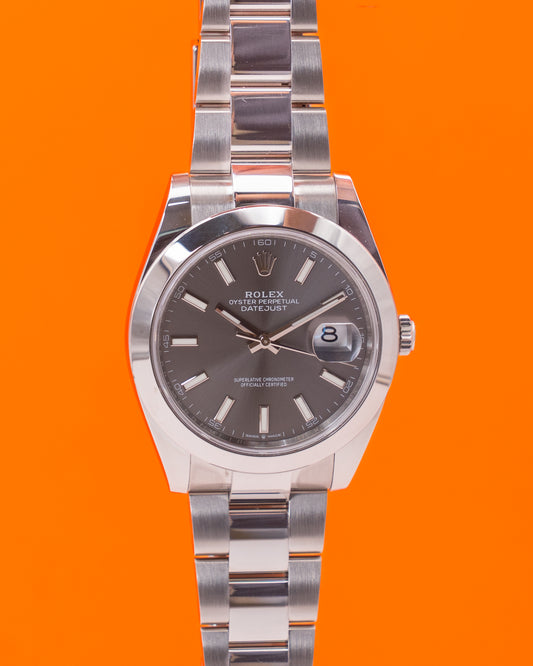 Rolex Datejust 41mm 126300 Rhodium Dial Smooth Bezel Oyster Bracelet 2023