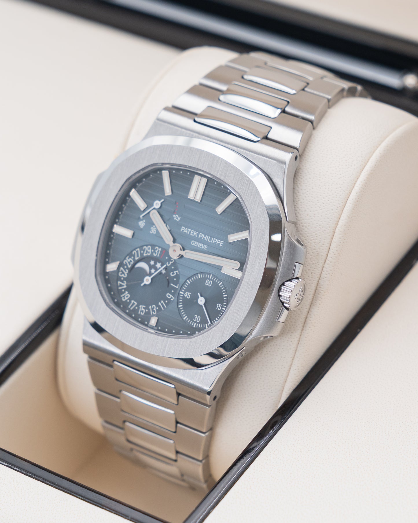 Patek Philippe Nautilus 40mm 5712/1A Blue Dial Moonphase Power Reserve 2015