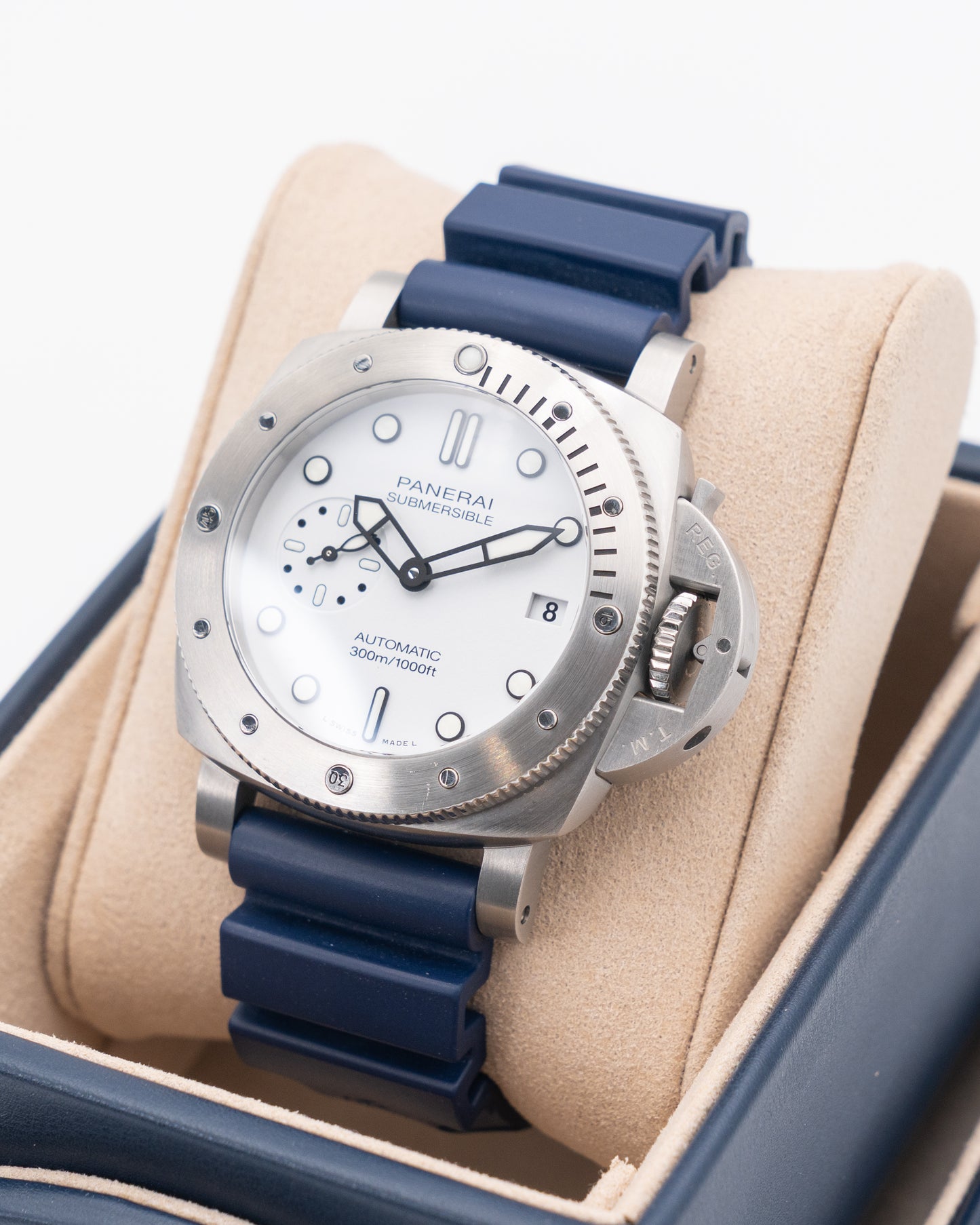 Panerai Submersible Bianco 42mm PAM02223 White Dial 2023