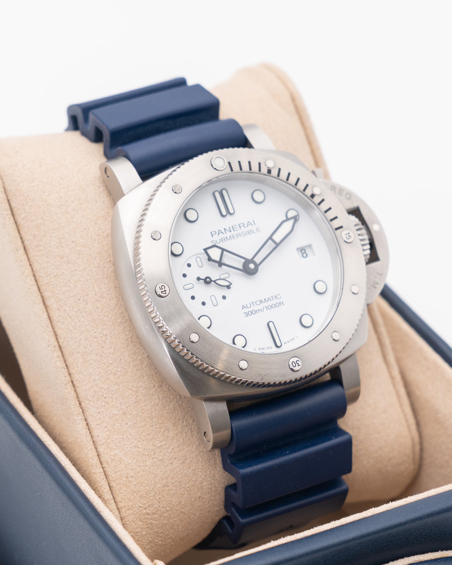 Panerai Submersible Bianco 42mm PAM02223 White Dial 2023