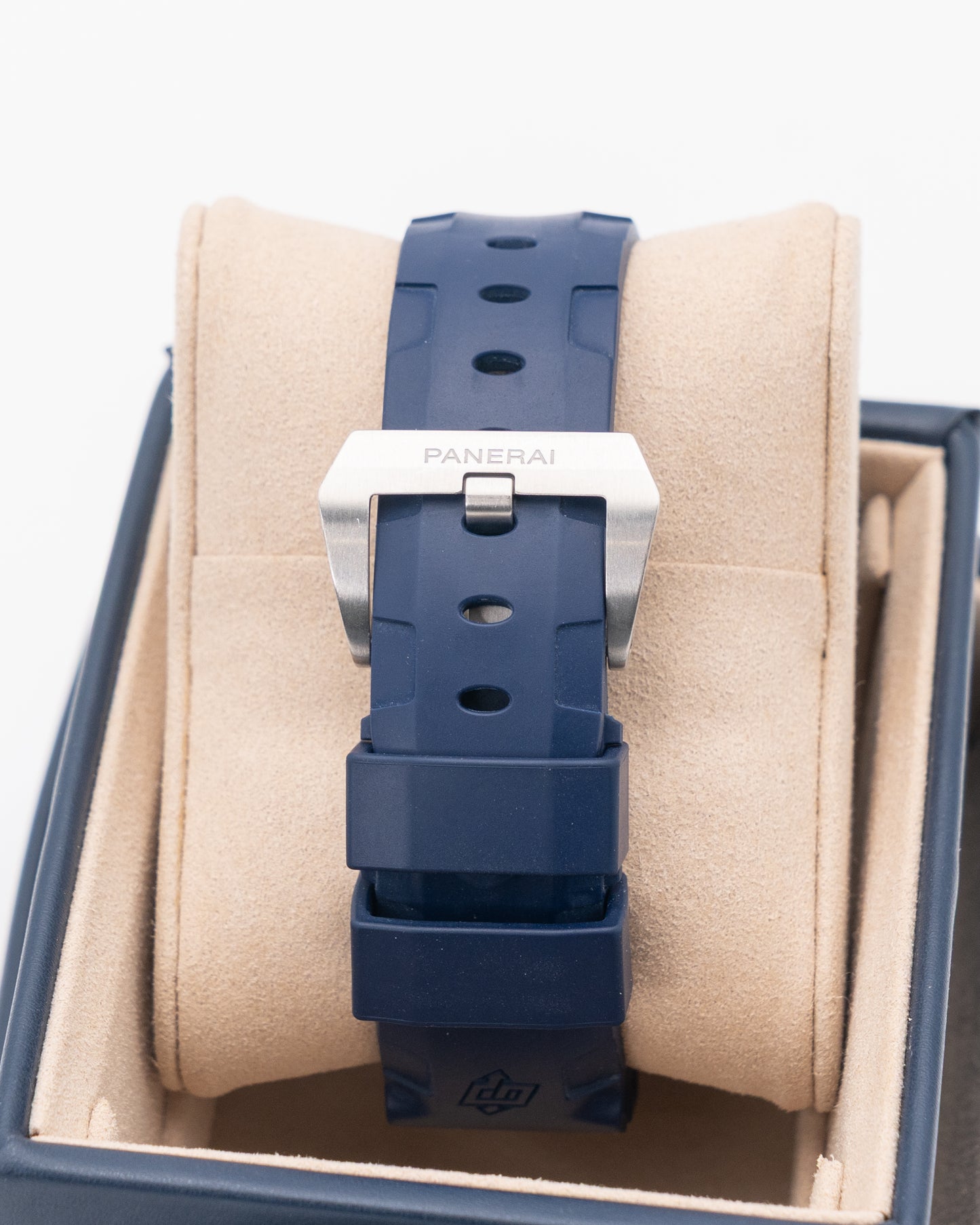Panerai Submersible Bianco 42mm PAM02223 White Dial 2023